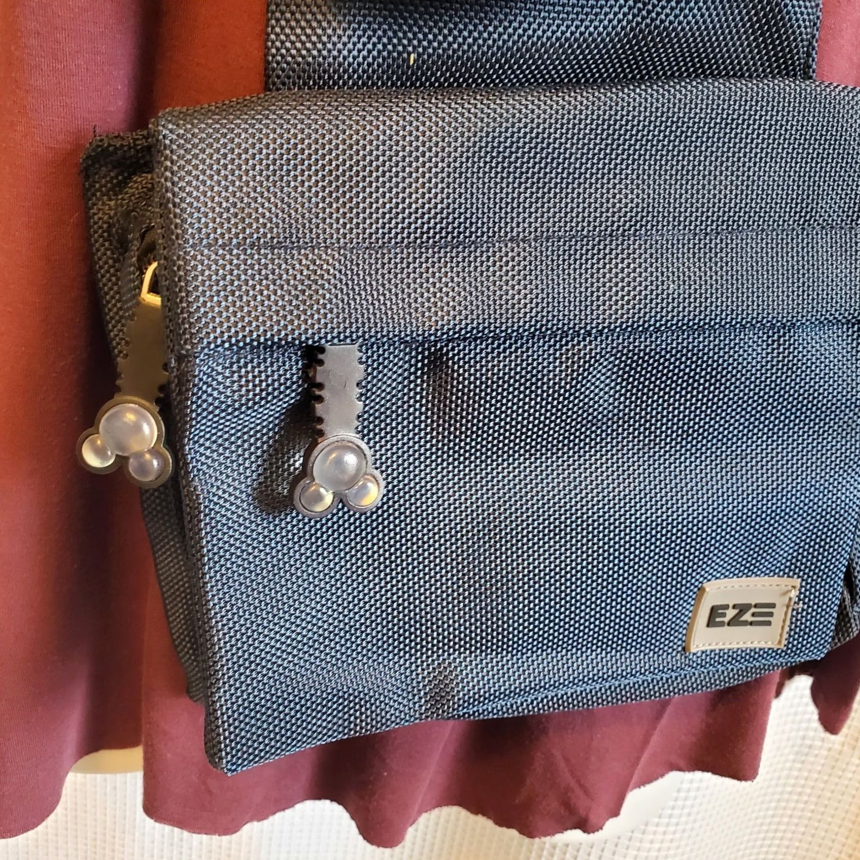 Vintage VINTAGE: No -> (excluded as not applicable) EZ crossbody Camera Travel Bag Navy Blue Mickey Mouse Zipper Pulls Resort Parks Size ONE SIZE - 5 Thumbnail