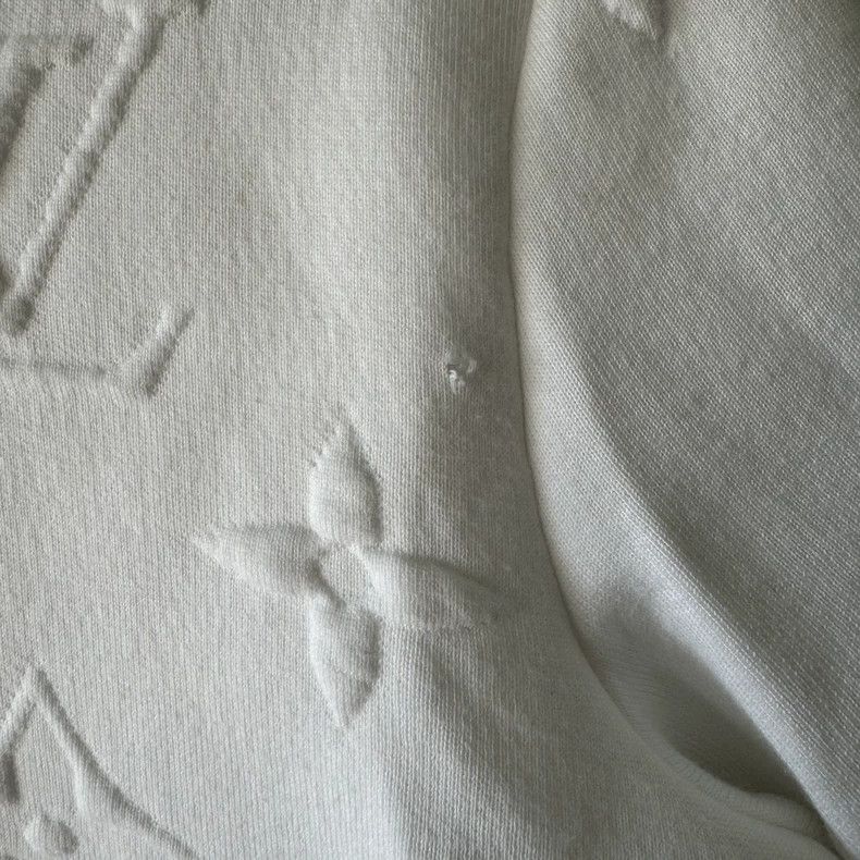 Louis Vuitton Louis Vuitton White Logo short sleeve 2504-Nextarrow Size US M / EU 48-50 / 2 - 6 Thumbnail
