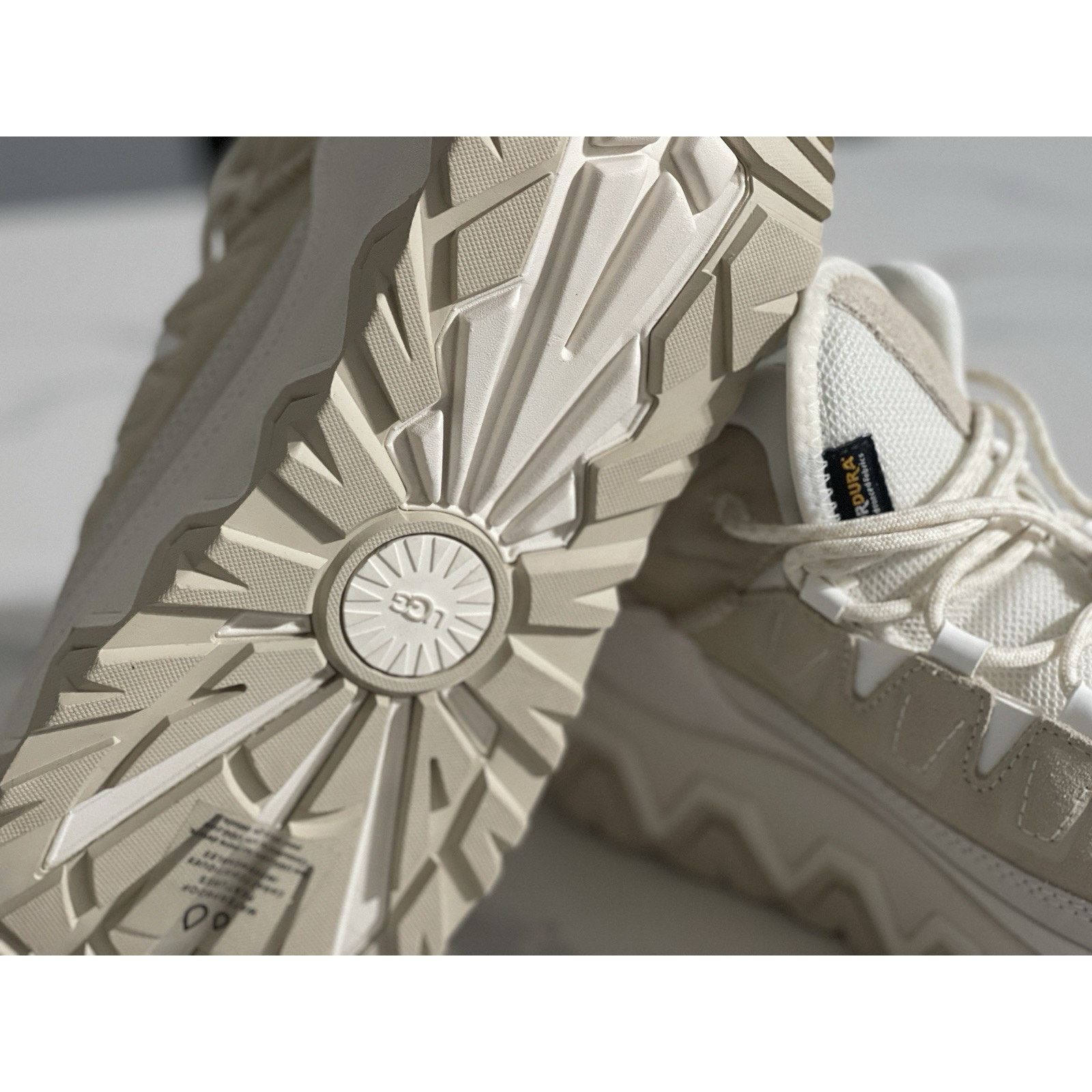 Ugg UGG CapTrail High women Size 9 beige Size US 9 / IT 39 - 6 Thumbnail