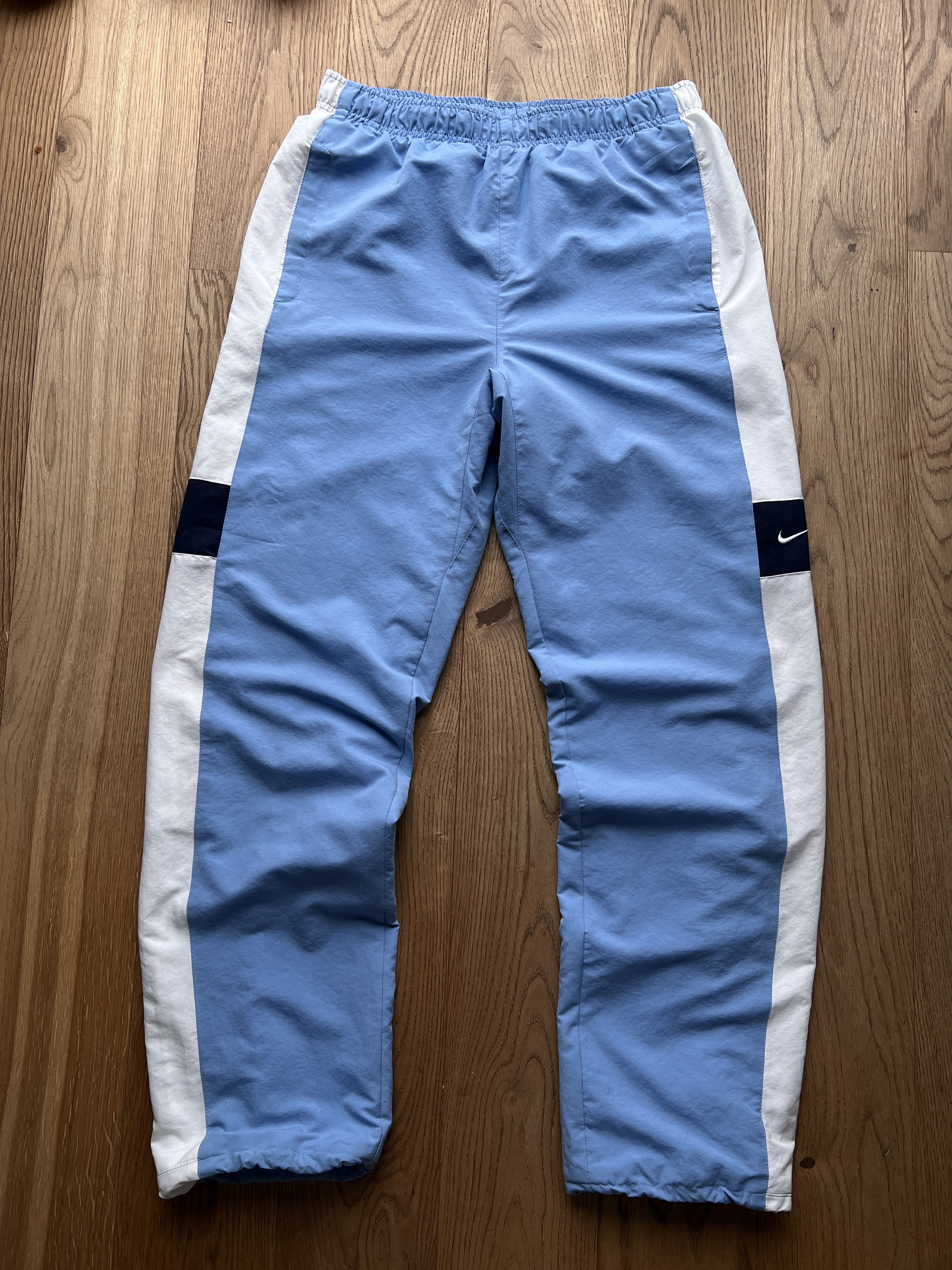 Nike Nike vintage 2000s baby blue track pants nylon joggers rare Size US 32 / EU 48 - 3 Thumbnail