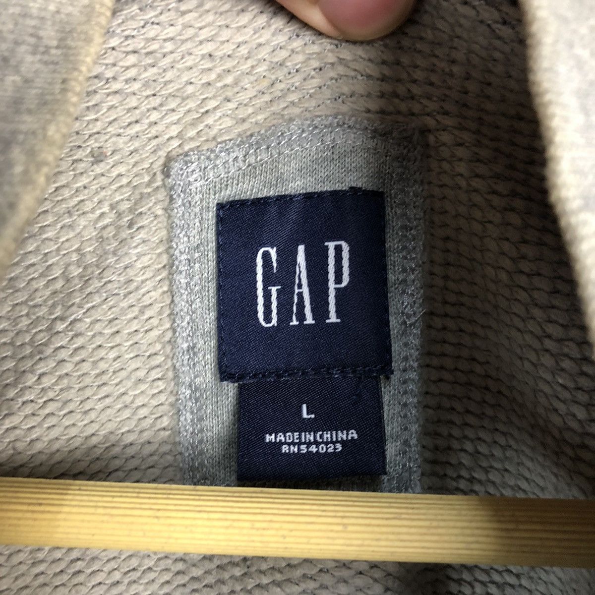 Gap Gap Grey sweatshirt vintage Hoodie #A556 Size US L / EU 52-54 / 3 - 11 Thumbnail