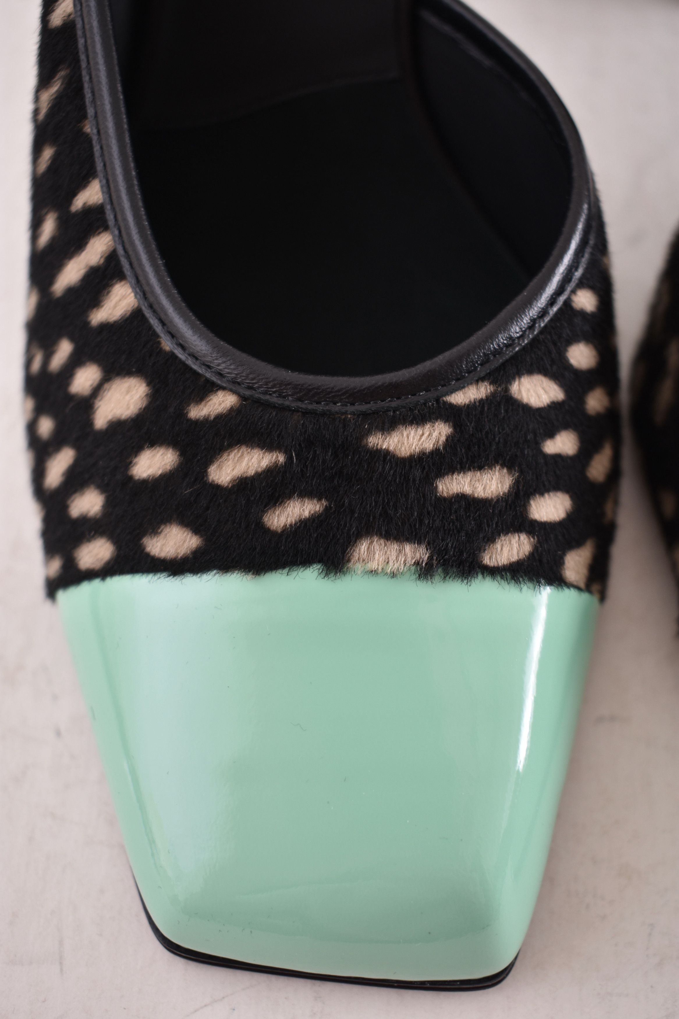 Chanel 26S Blazy White Pony Fur Green Block Heel Pump Mule 36 Size US 6 / IT 36 - 11 Thumbnail