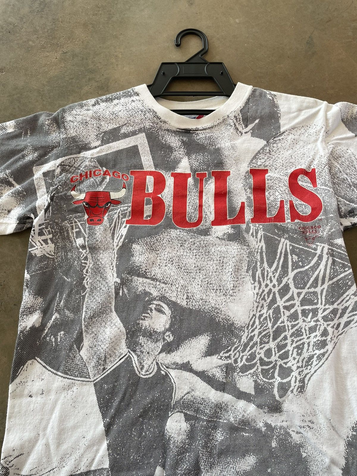 NBA VINTAGE CHICAGO BULLS ALL OVERPRINT Size US S / EU 44-46 / 1 - 2 Thumbnail
