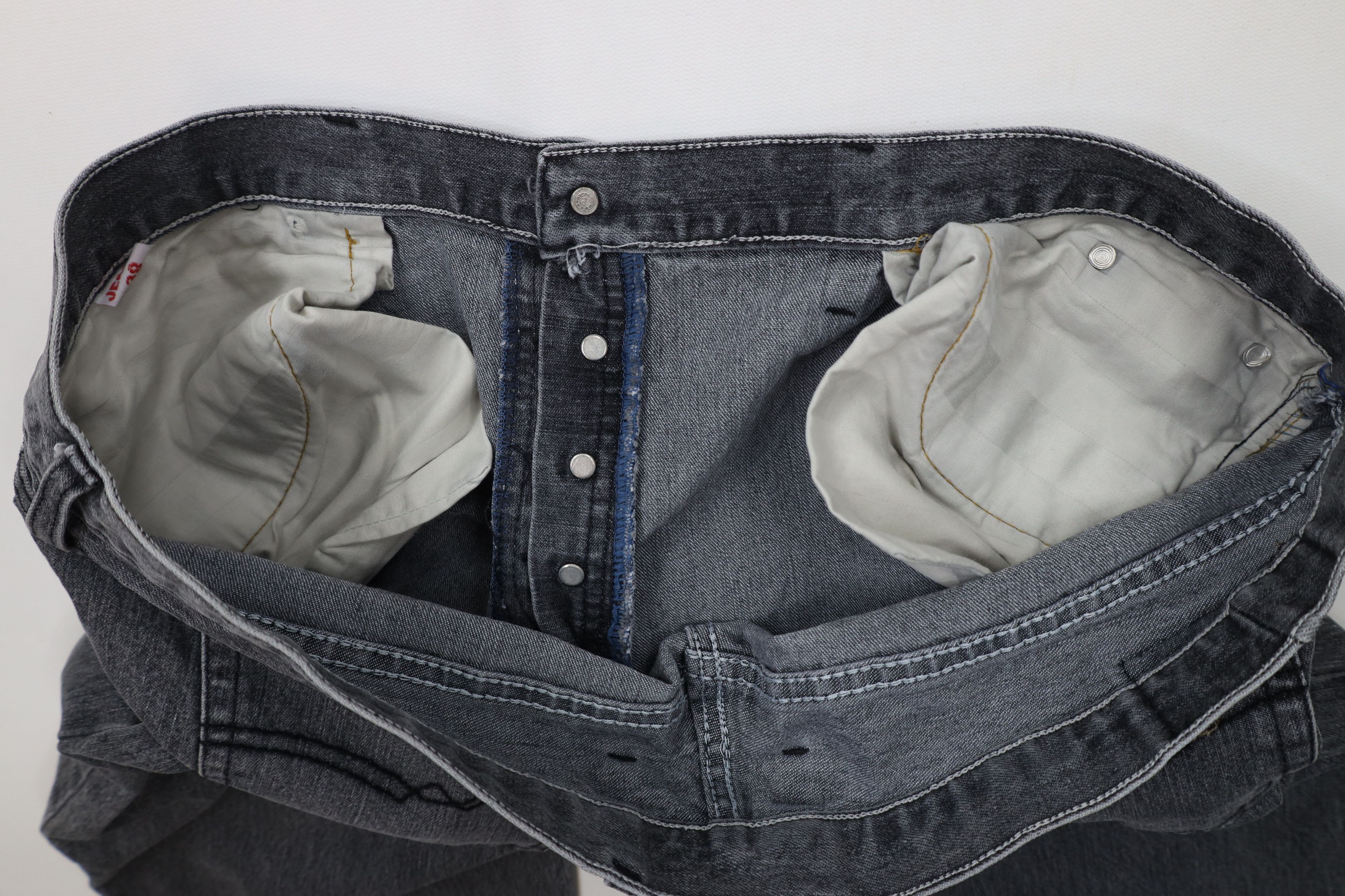 Vintage Vintage 90s Y2K Streetwear Button Fly Baggy Wide Leg Jeans Size US 38 / EU 54 - 10 Thumbnail
