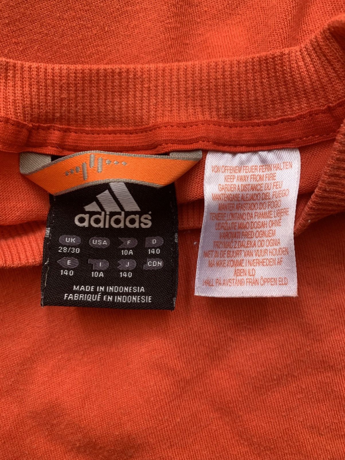Adidas Ultra-rare original Adidas tee from the early 2000s Size US XS / EU 42 / 0 - 7 Thumbnail