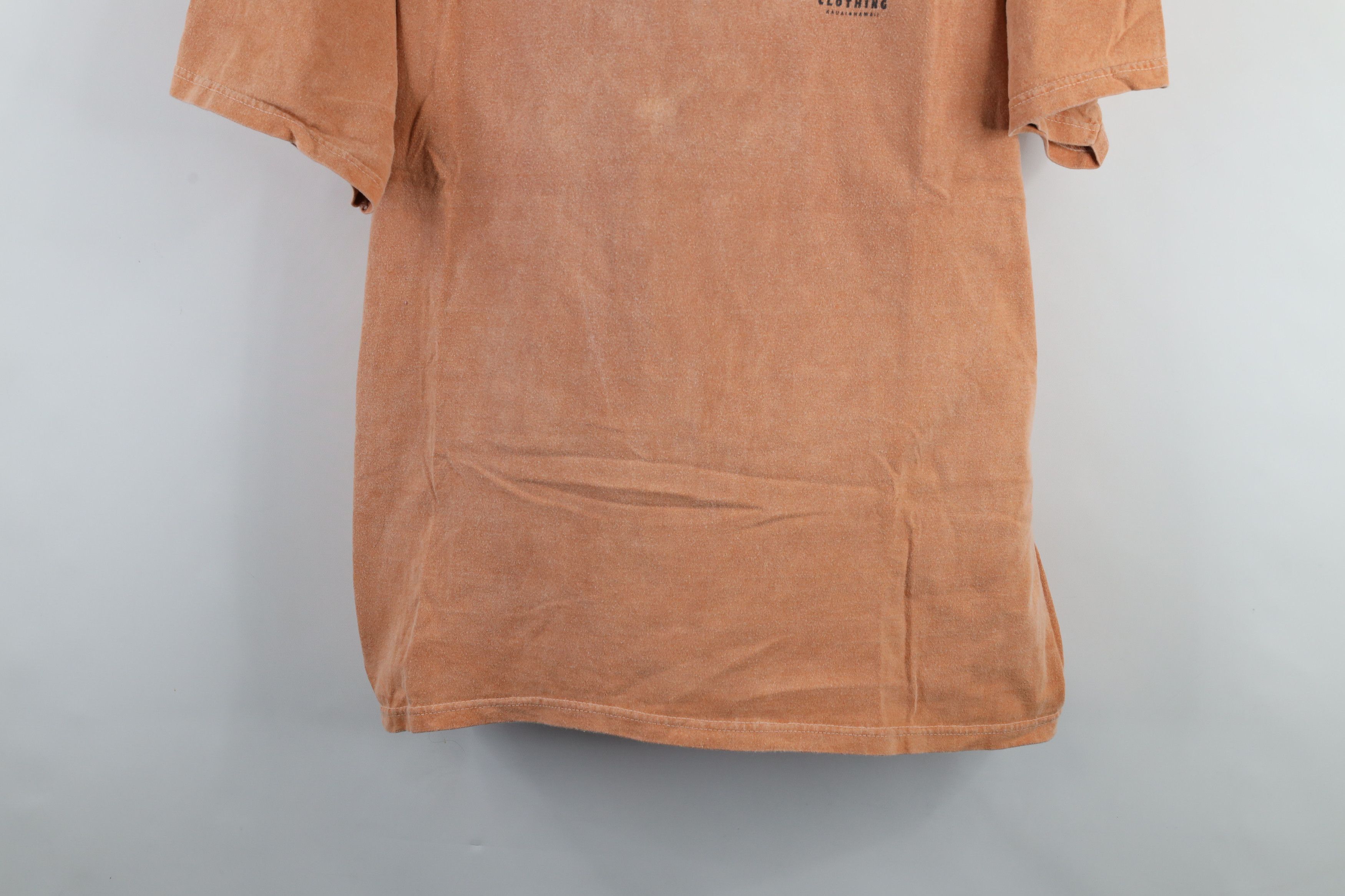 Vintage Vintage 90s Red Earth Clothing Hawaii Stonewash T-Shirt Size US XXL / EU 58 / 5 - 3 Thumbnail