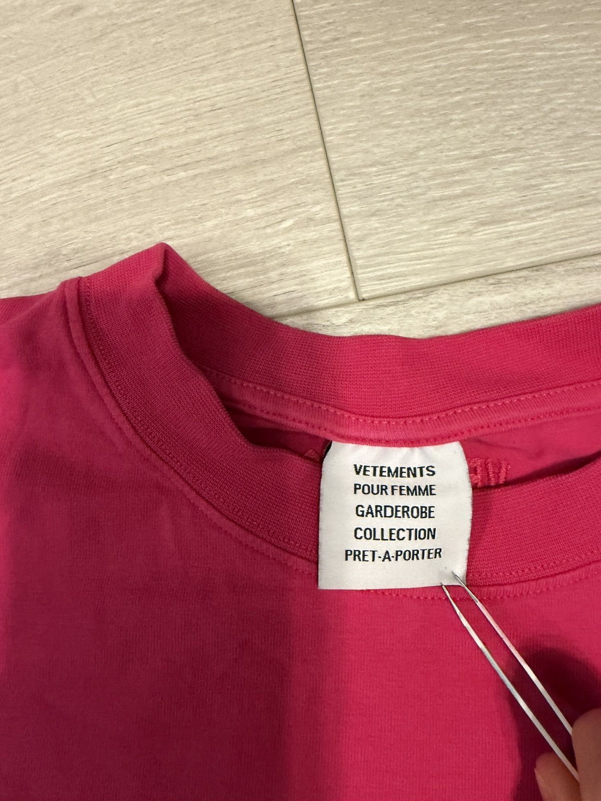 Vetements Vetements “Hello boys!!” T-shirt Size XL / US 12-14 / IT 48-50 - 2 Thumbnail