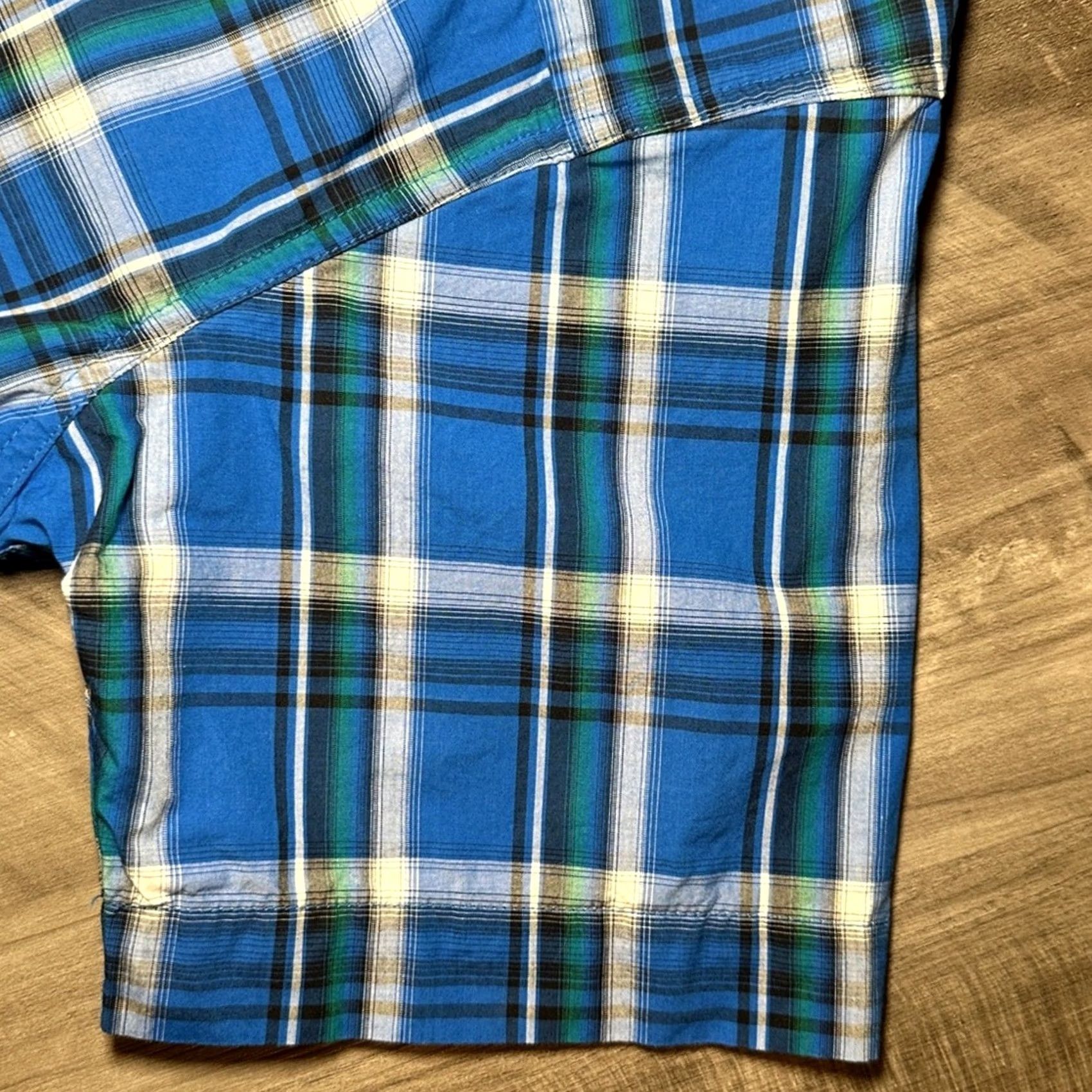 Vintage VINTAGE Cinch Western Royal Blue Plaid Short Sleeve Button Down XS Mens Shirt XS Blue Plaid Size US 27 - 4 Thumbnail
