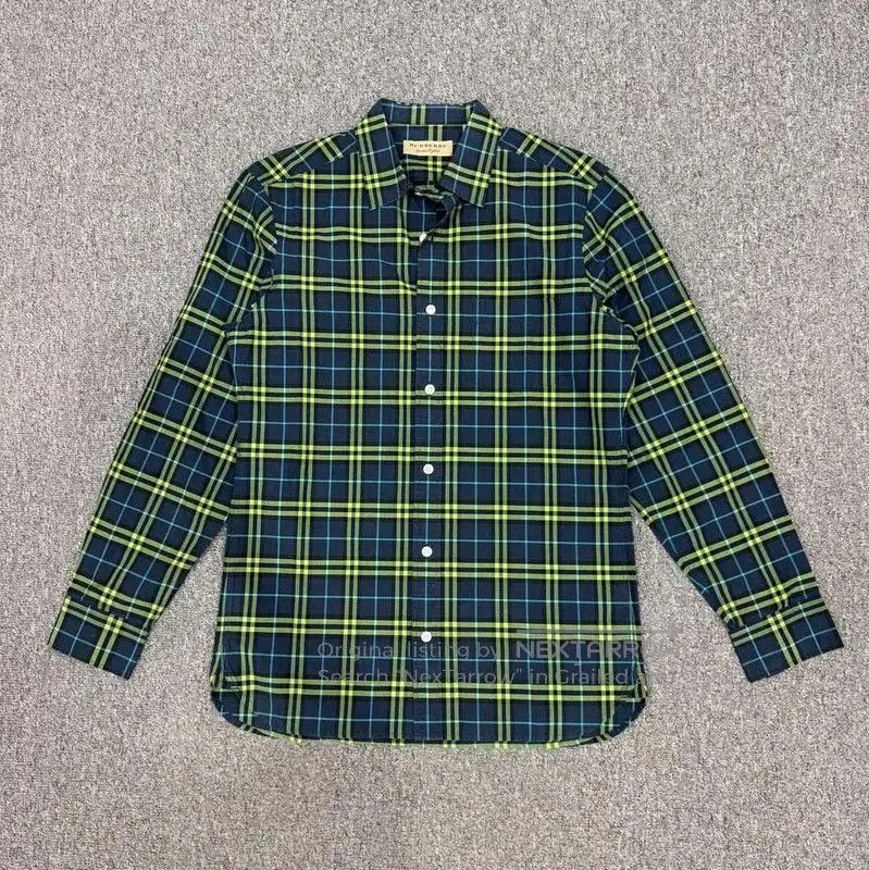 Burberry Burberry Color Block Cotton Shirt for Men. Size US S / EU 44-46 / 1 - 1 Thumbnail