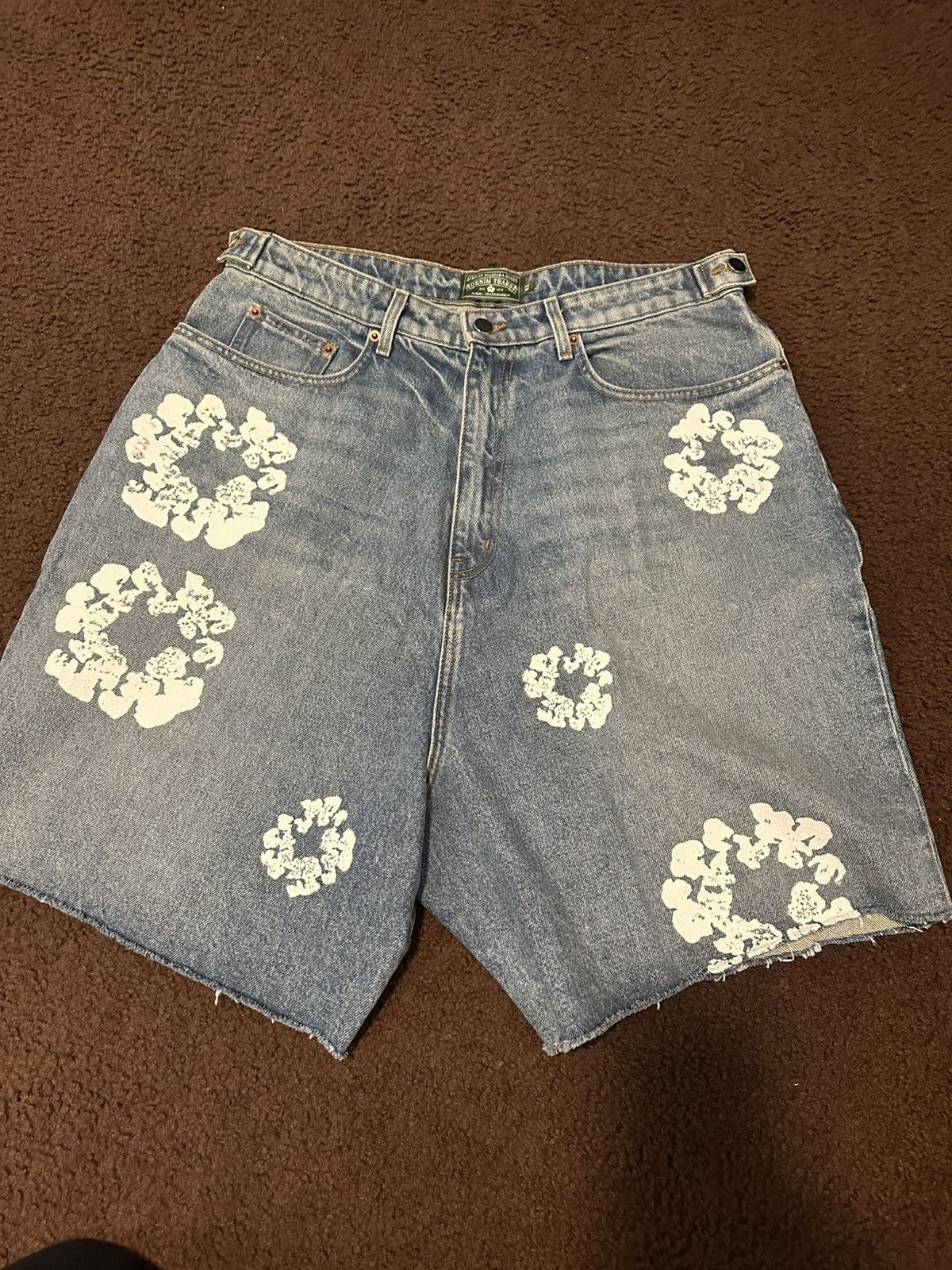 DENIM TEARS Denim Tears Cotton Wreath Denim Shorts | Grailed