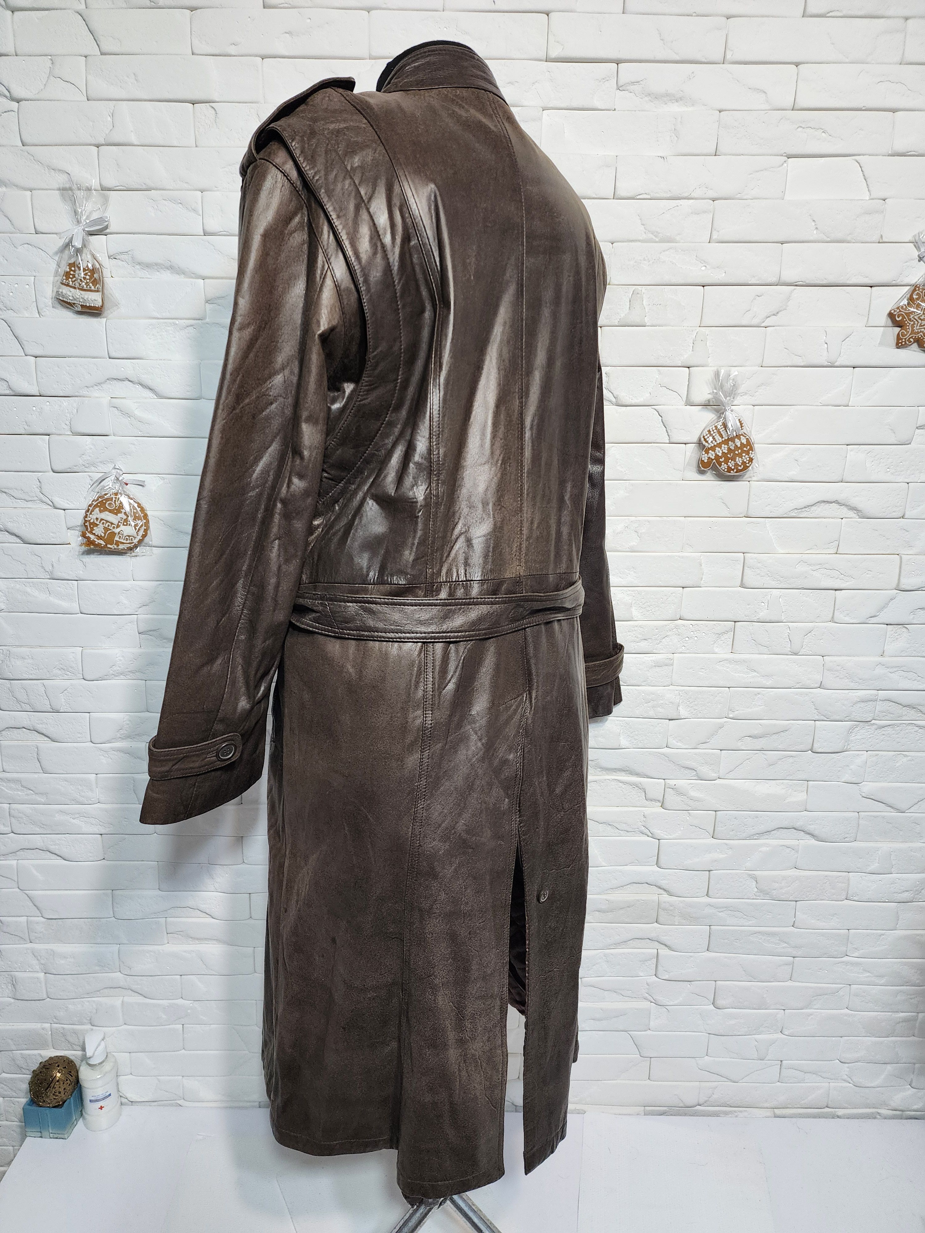 Uniqlo Brown Genuine Leather Men's Coat with Belt Size US L / EU 52-54 / 3 - 6 Thumbnail
