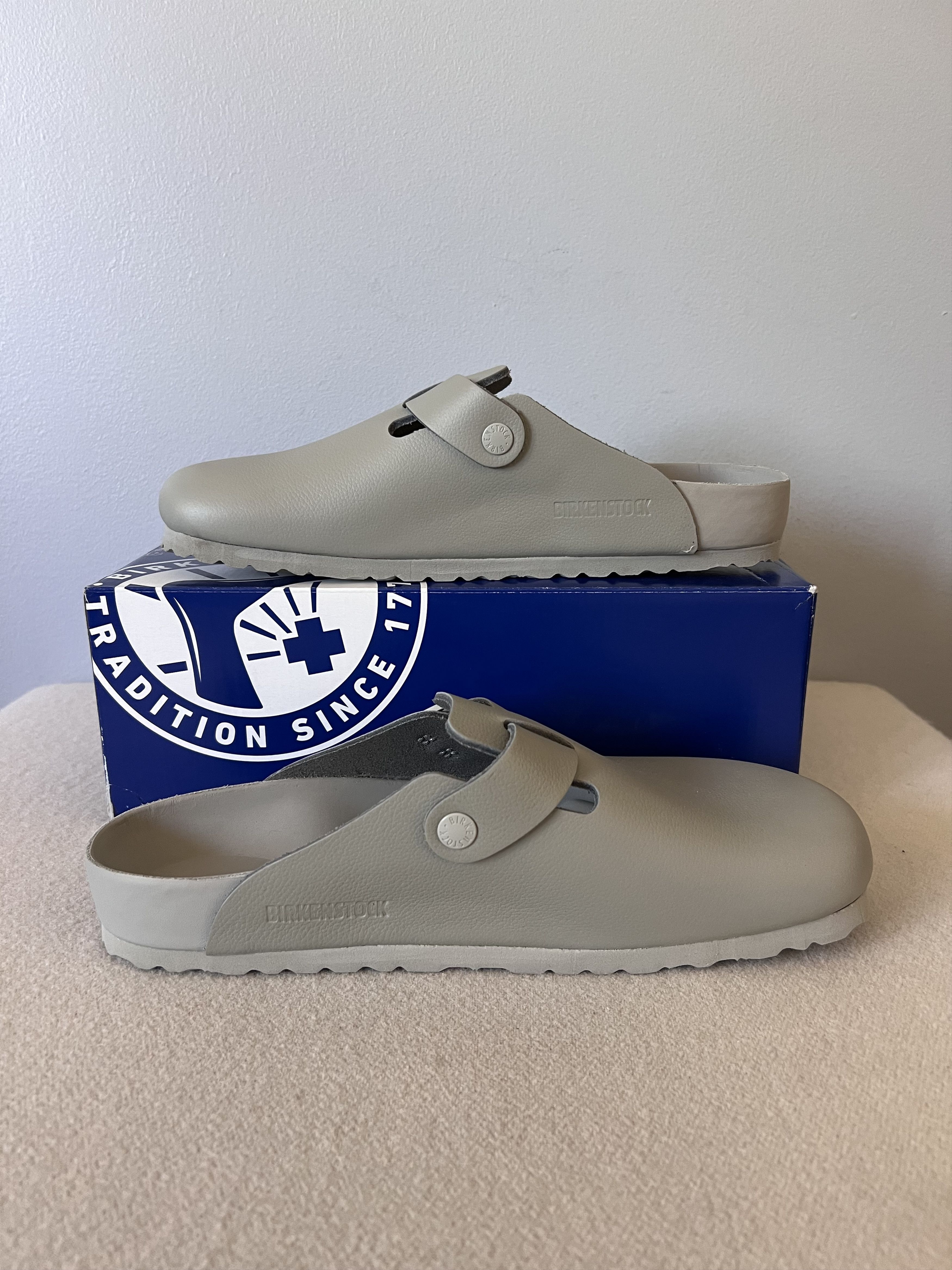 Birkenstock Birkenstock Boston Exquisite in Mineral Grey Leather Size US 8 / EU 41 - 3 Thumbnail