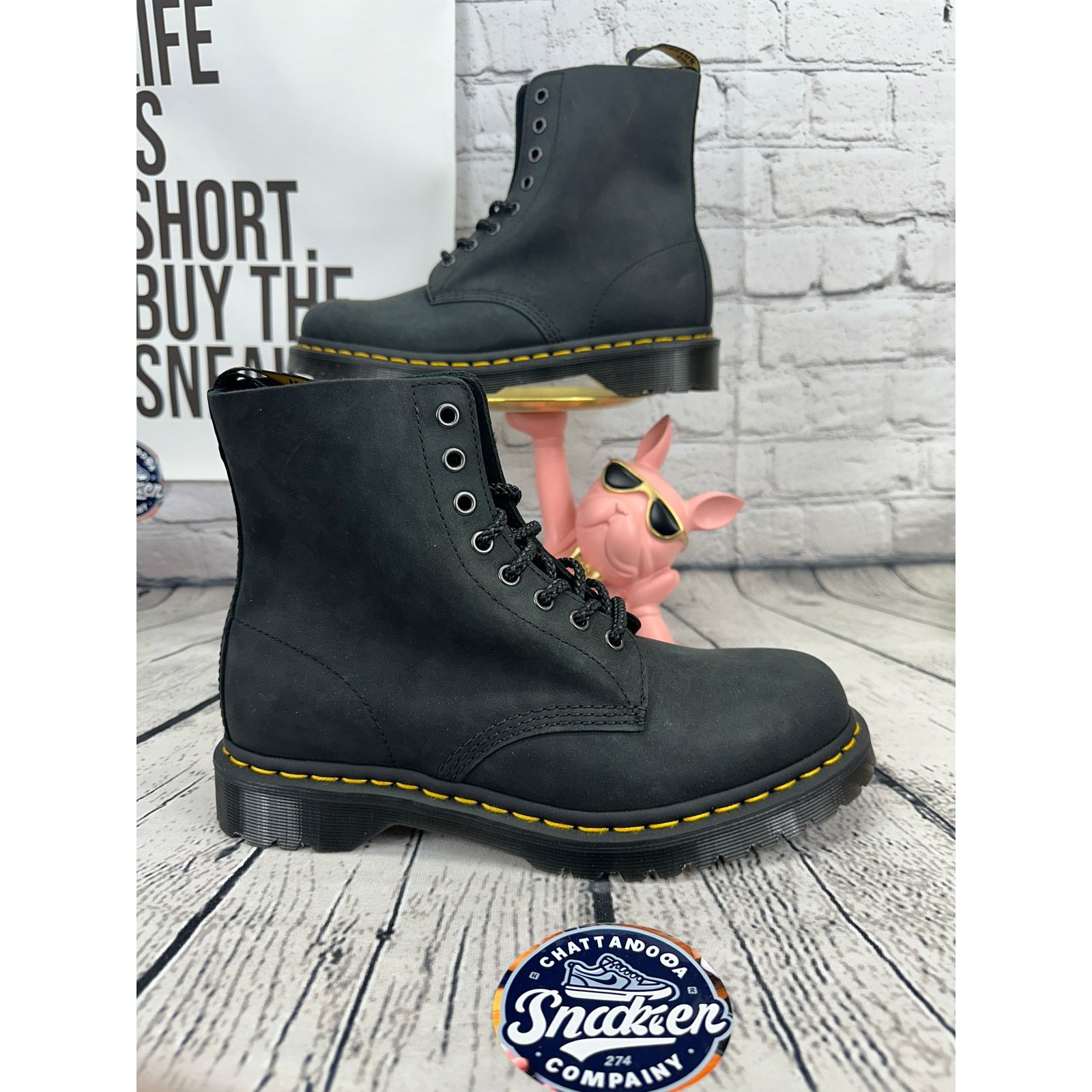 Dr Martens 1460 Pascal Boots Mens Black Nubuck Leather 42