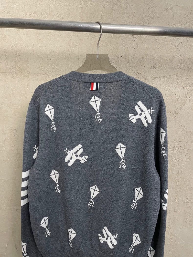 Thom Browne Thom Browne size1 Gray kite plane wool sweater Size US S / EU 44-46 / 1 - 3 Thumbnail