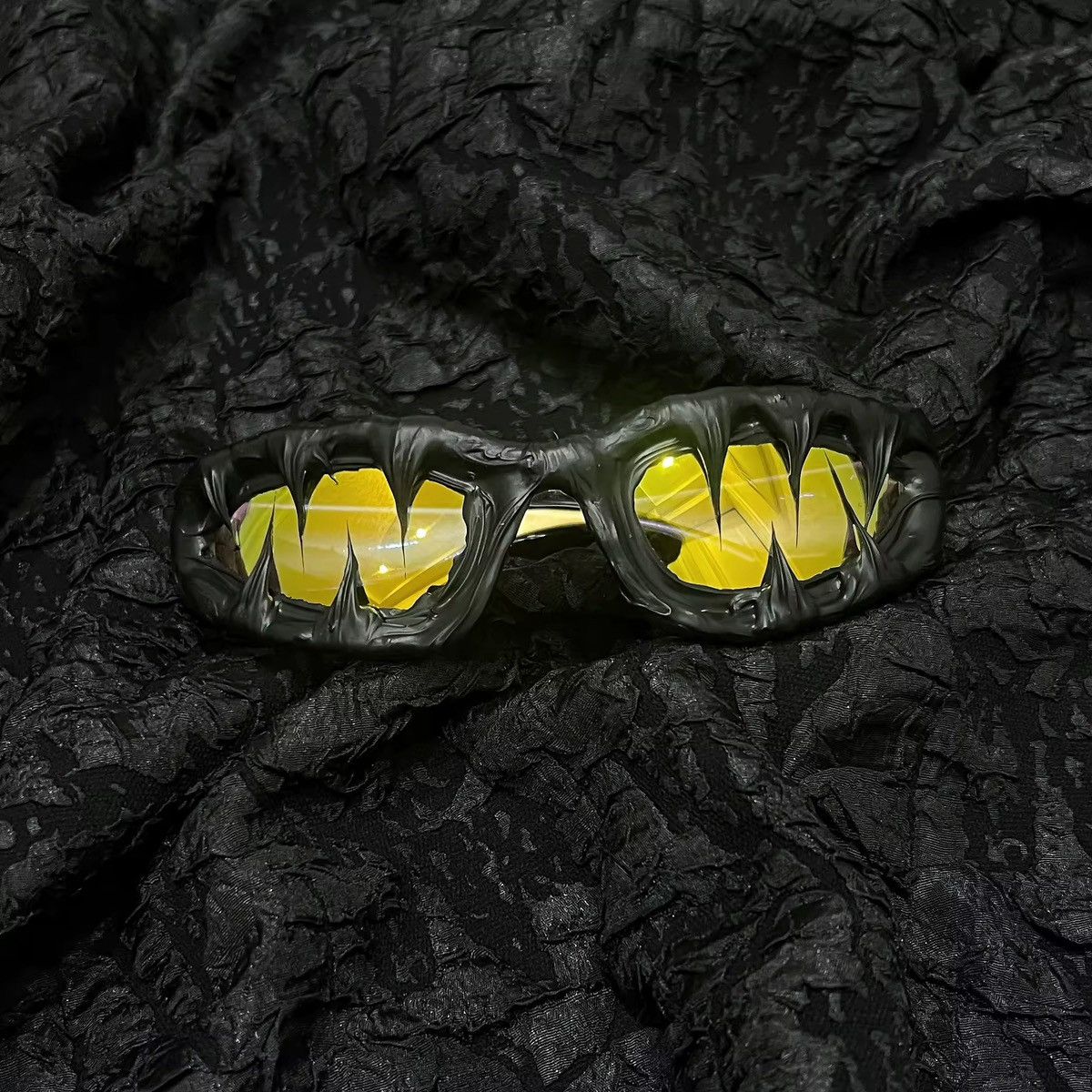 Electric Visual GRUNGe style handmade custom avant-garde sunglasses Size ONE SIZE - 3 Thumbnail