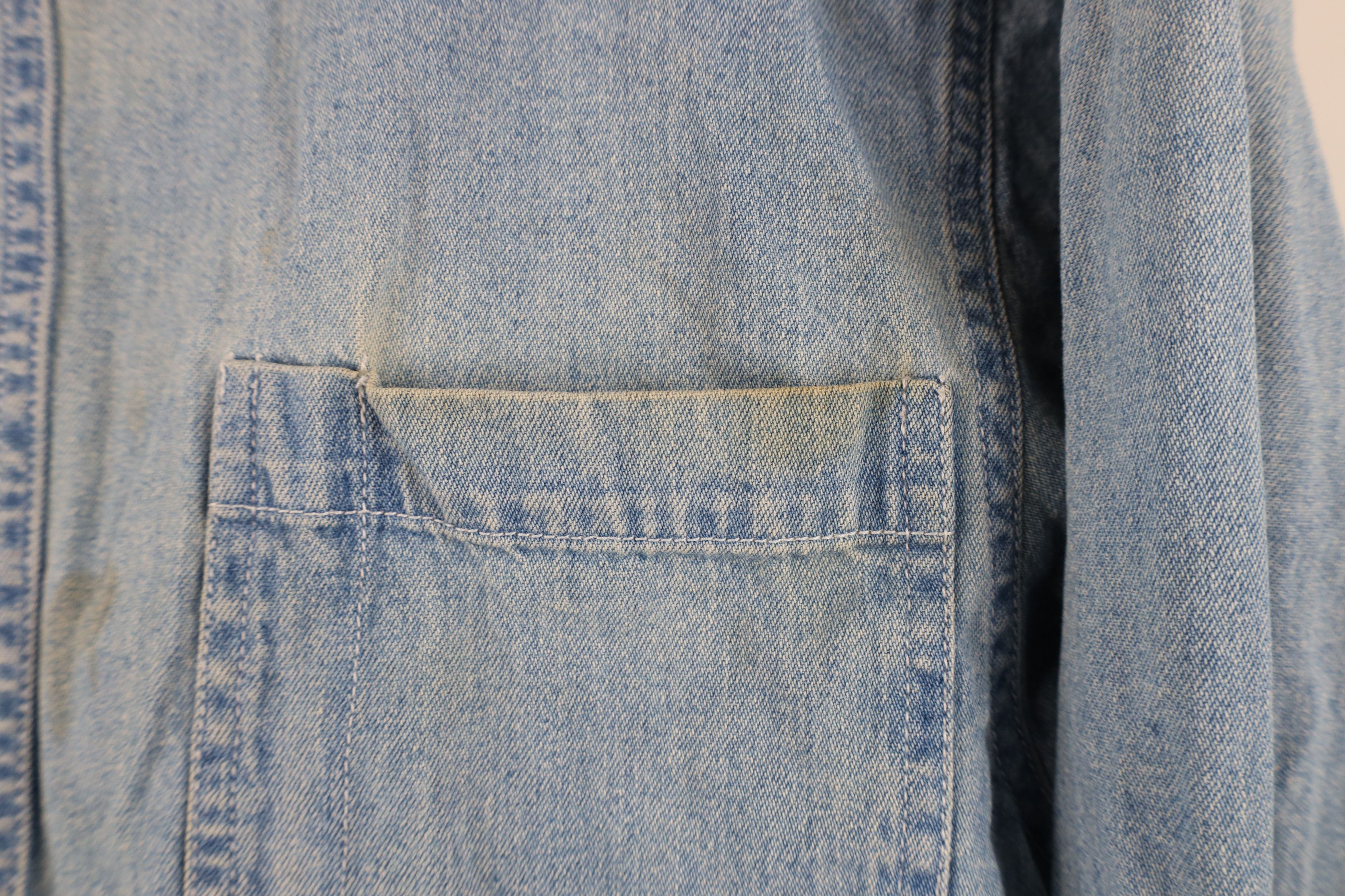 Vintage Vintage 90s Streetwear Bee Denim Jean Button Down Shirt Blue Size US XS / EU 42 / 0 - 5 Thumbnail