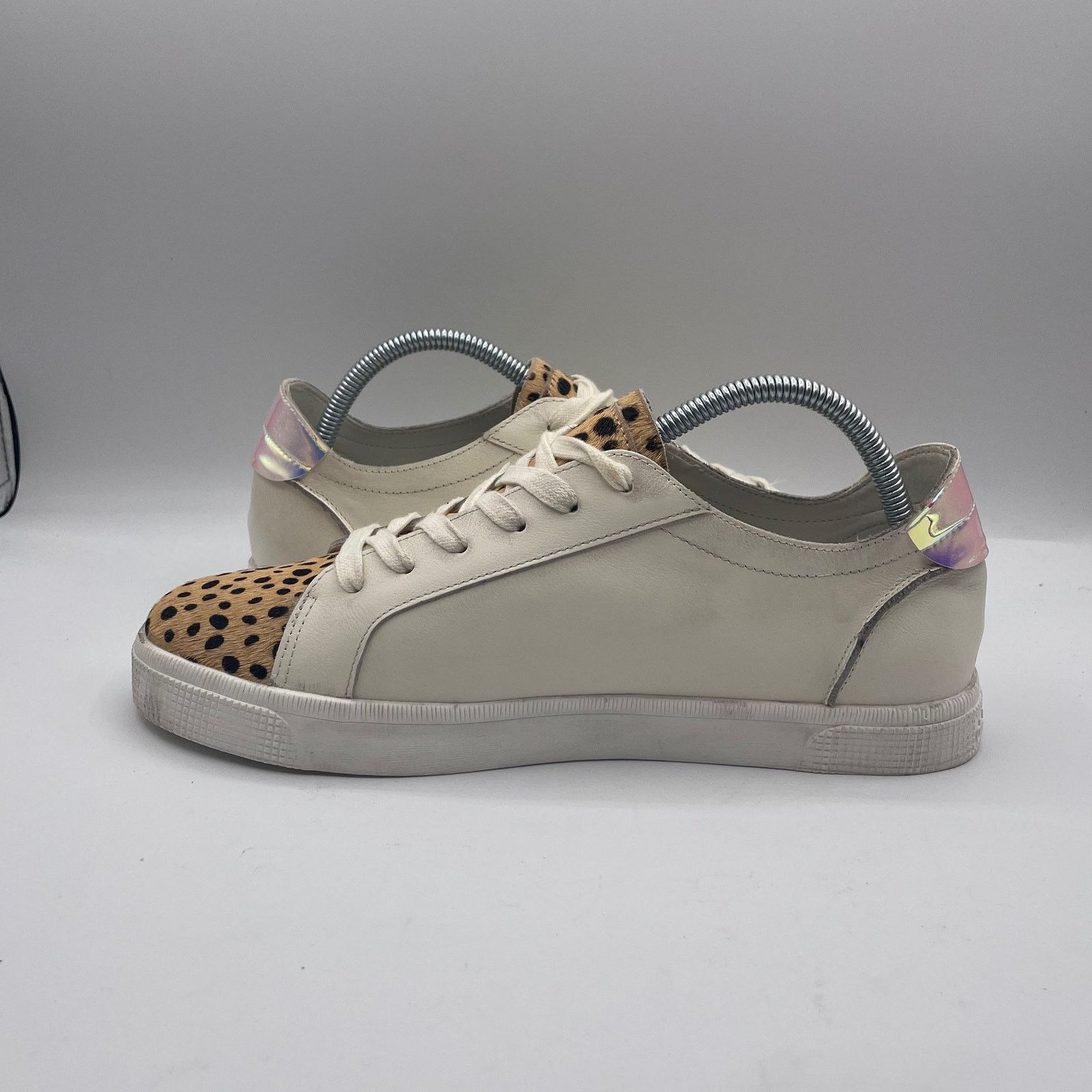 Other Dolce Vita Zaga Leather Trainers Shoes Fur White Womens 9.5 Size US 9.5 / IT 39.5 - 6 Thumbnail