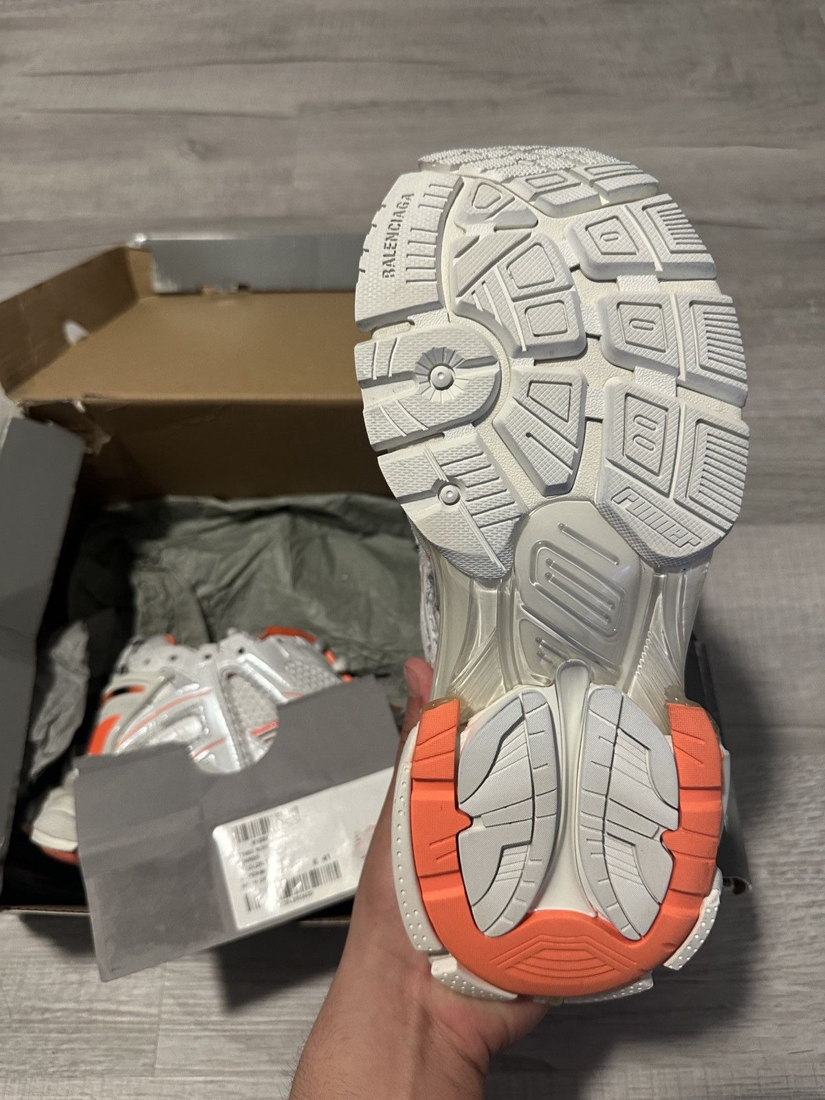 Balenciaga Balenciaga Runner Orange/White Size US 8 / EU 41 - 11 Thumbnail