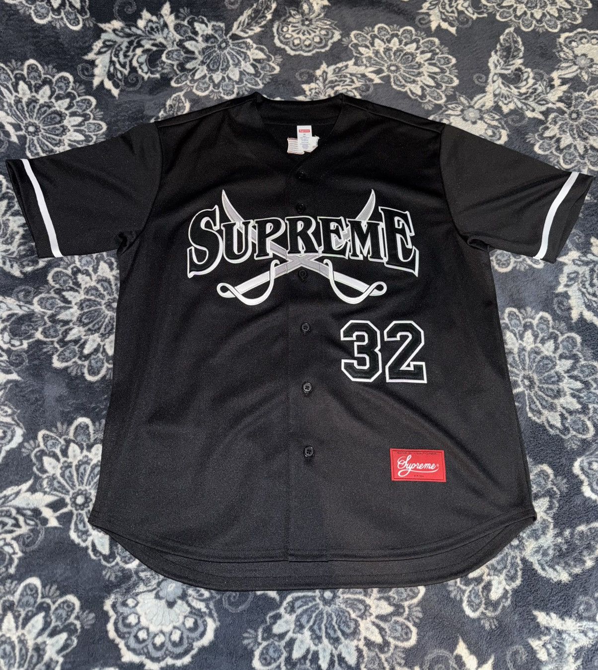 Supreme Supreme Swords Baseball Jersey - FW25 - Size US M / EU 48-50 / 2 - 1 Thumbnail