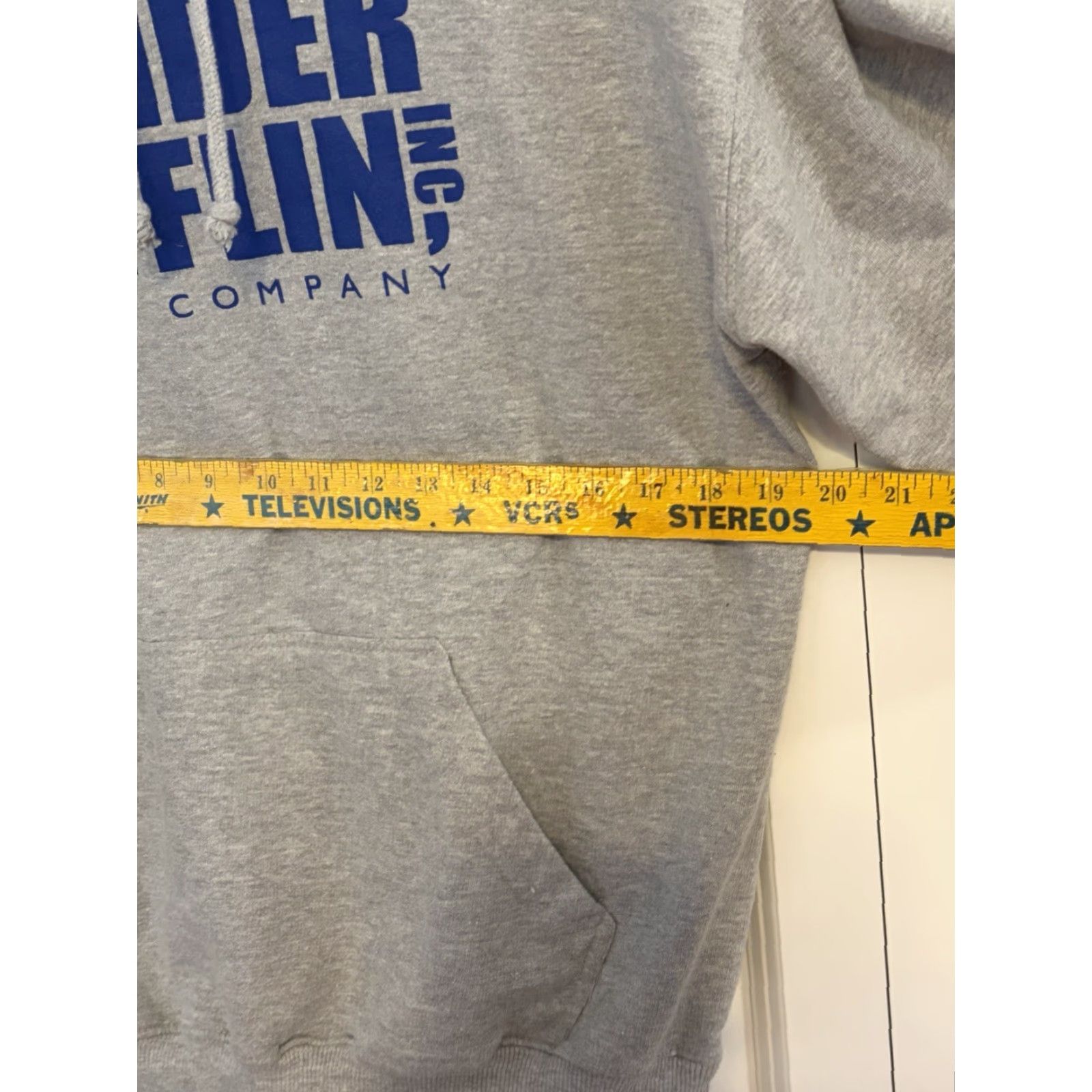 Gildan VINTAGE? No—not vintage. The Office Dunder Mifflin Mens Sweatshirt Hoodie Gray Hooded Pullover sz Large Size US L / EU 52-54 / 3 - 3 Thumbnail