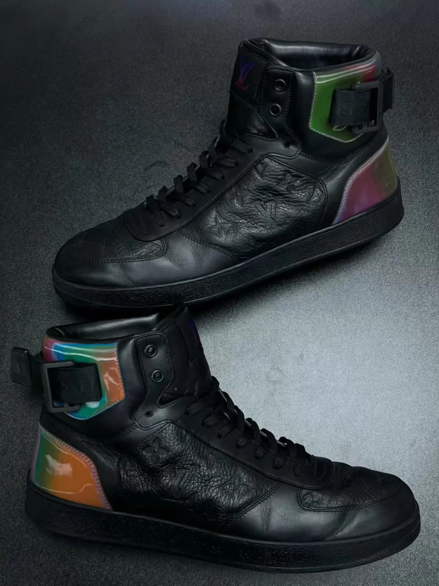 Louis Vuitton LV RIVOLI Monogram high-top black size 42 Size US 9 / EU 42 - 5 Thumbnail