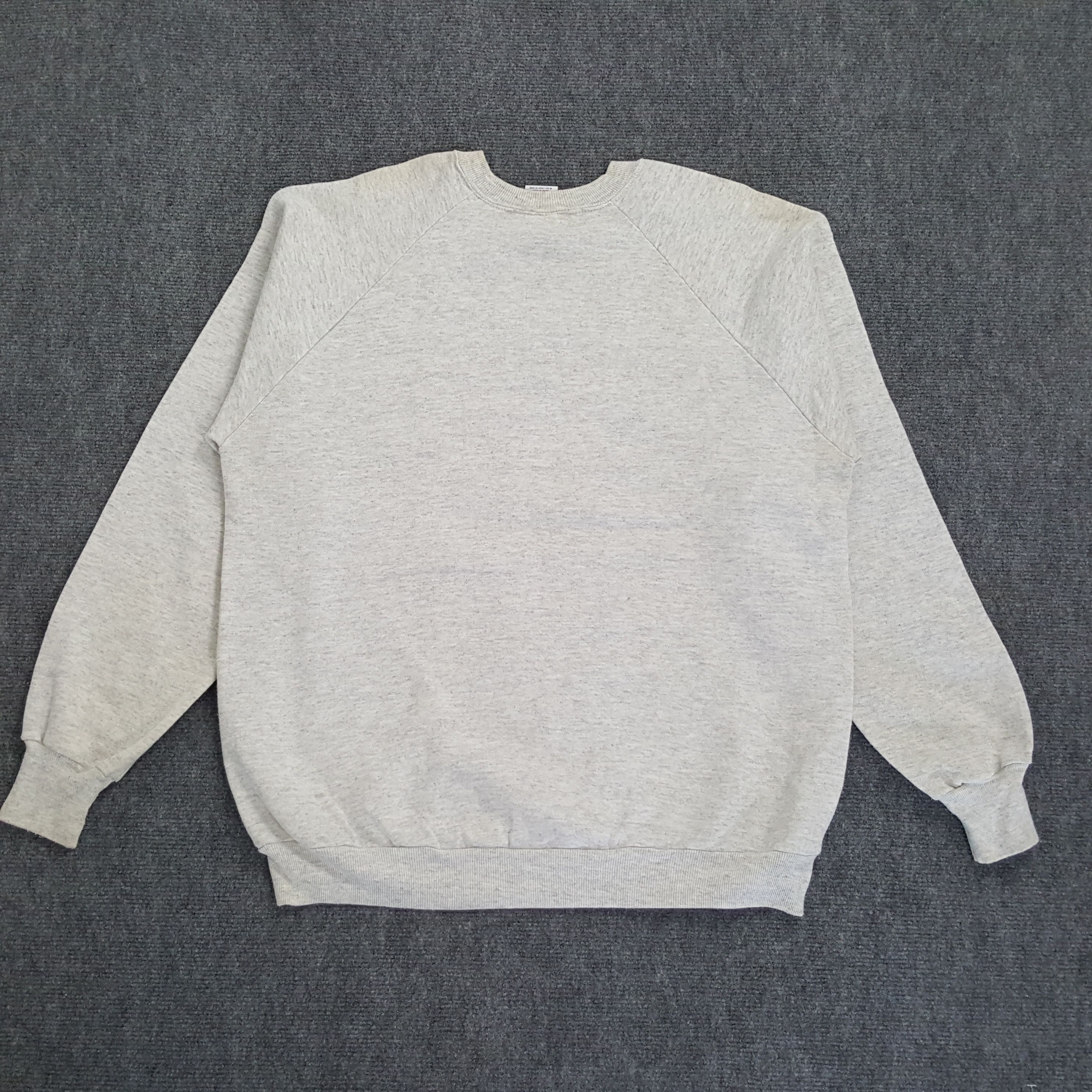 Vintage Vintage 90's Hunting American Art Deer Sweatshirt Size US L / EU 52-54 / 3 - 3 Thumbnail