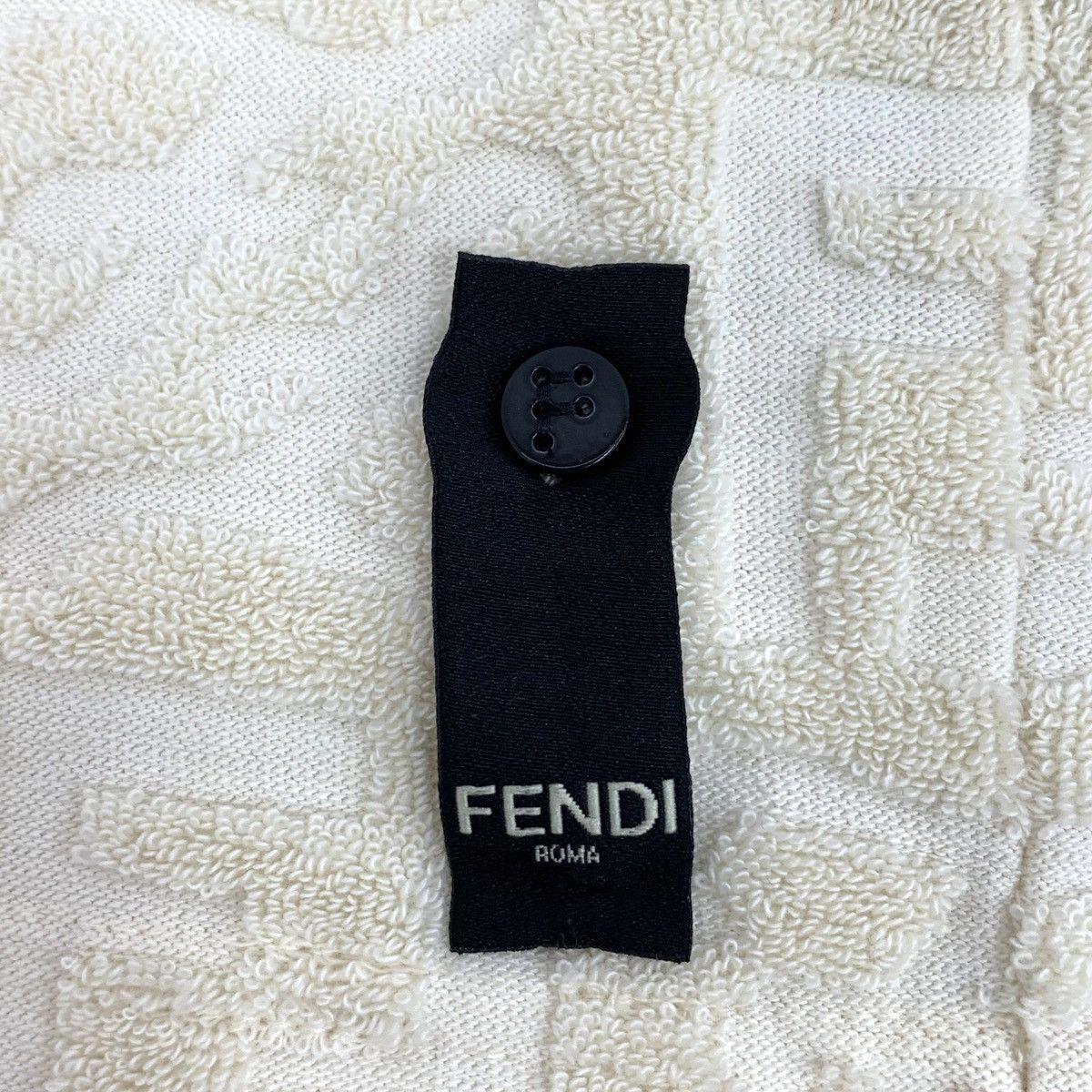 Fendi Fendi Towel Fabric Crew Neck Short Sleeve T-Shirt K26WX Size US XXL / EU 58 / 5 - 5 Thumbnail