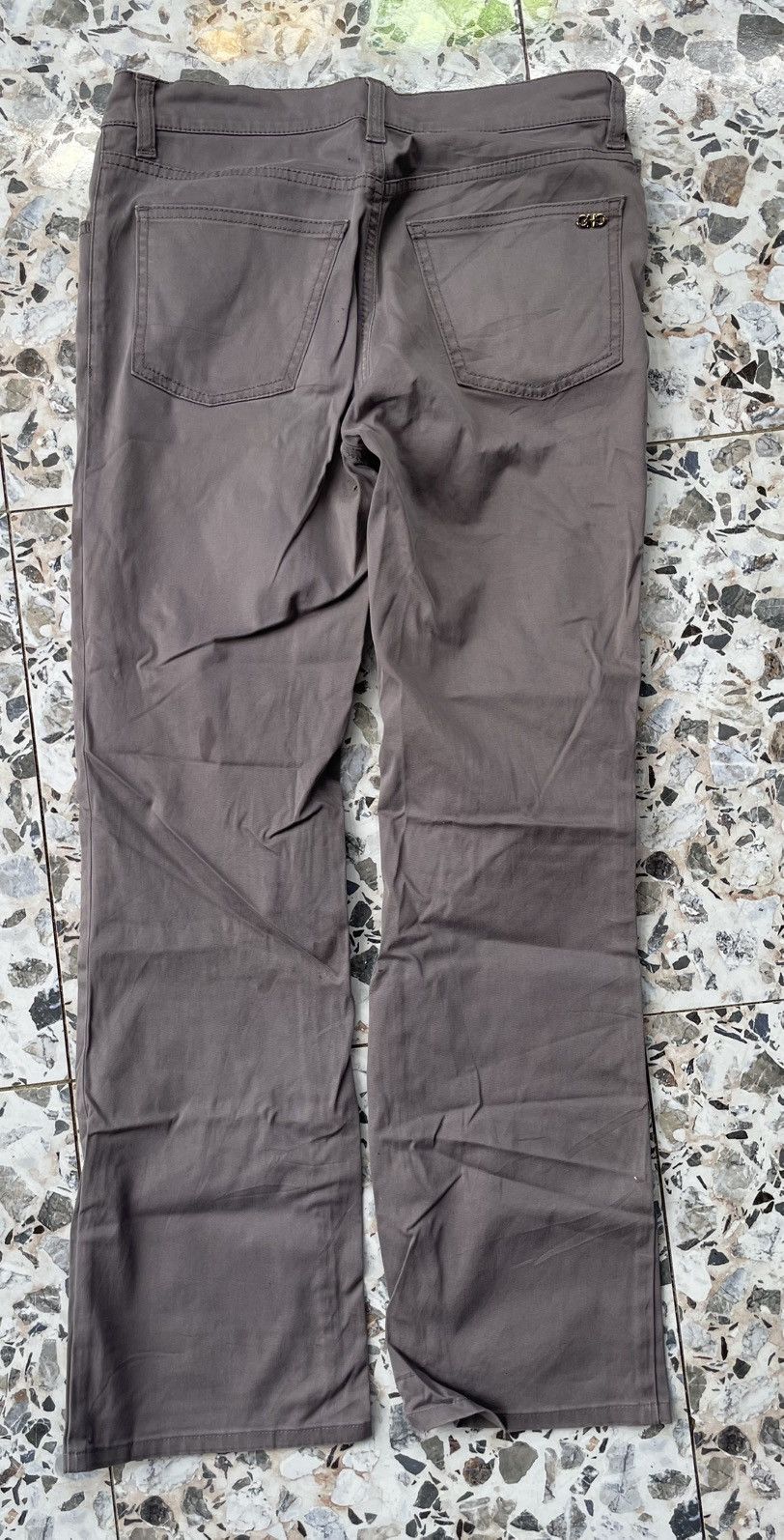 Salvatore Ferragamo Salvatore Ferragamo Gancini Print Pants Size US 38 / EU 54 - 9 Thumbnail