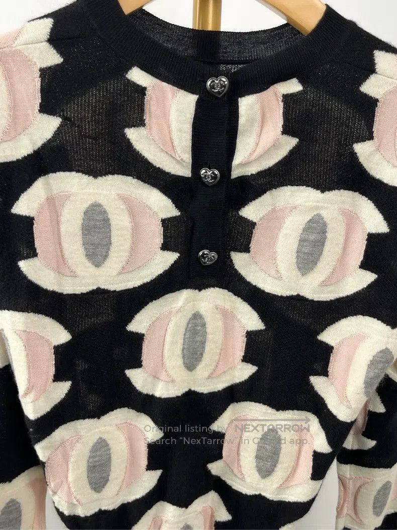 Chanel Chanel Full-printed letter logo long-sleeved cashmere swea Size XXS / US 00 / IT 34 - 4 Thumbnail