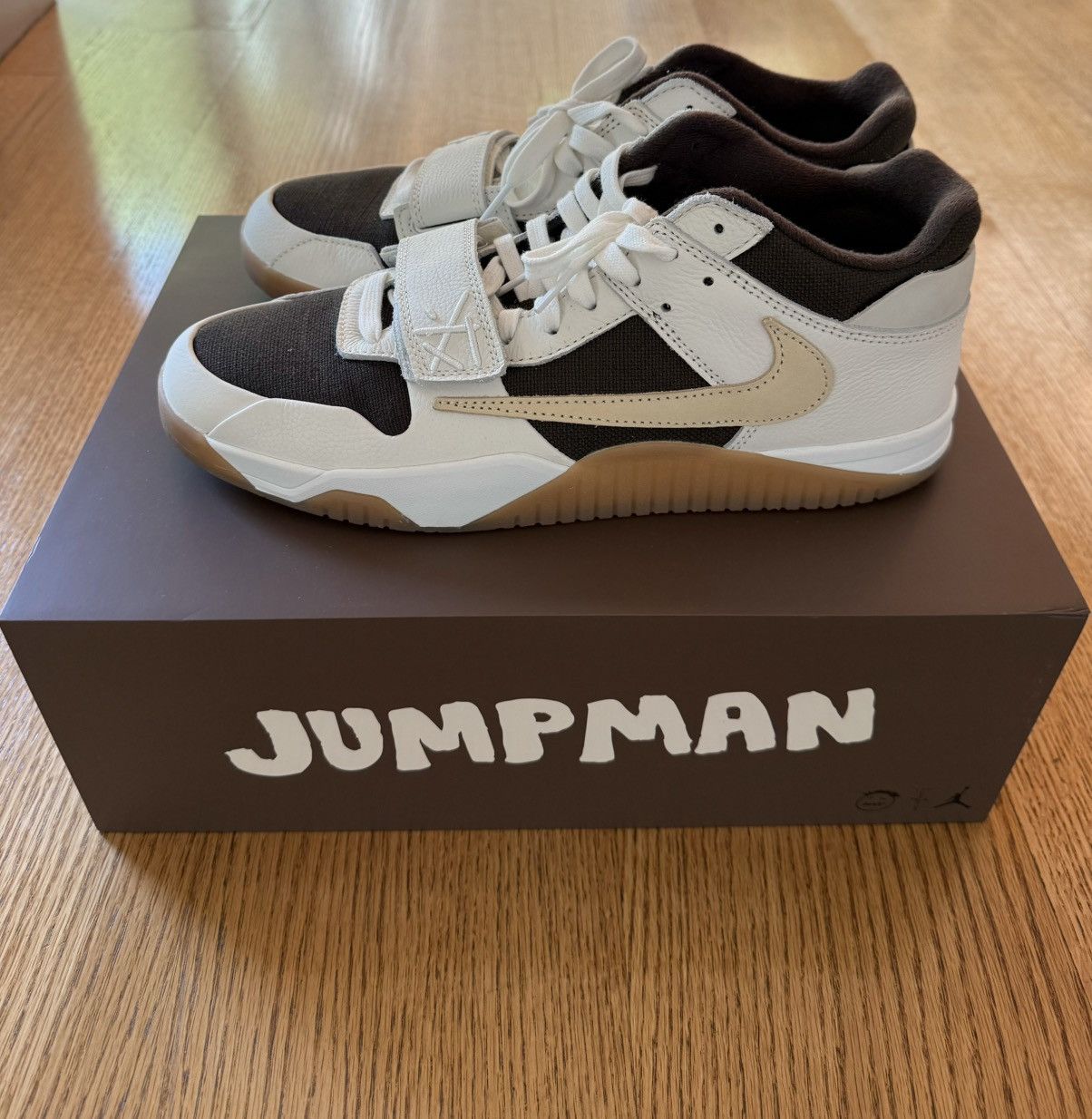 Jordan Brand × Nike × Travis Scott Jumpman Jack TR (mocha) size 13 Size US 13 / EU 46 - 18 Thumbnail
