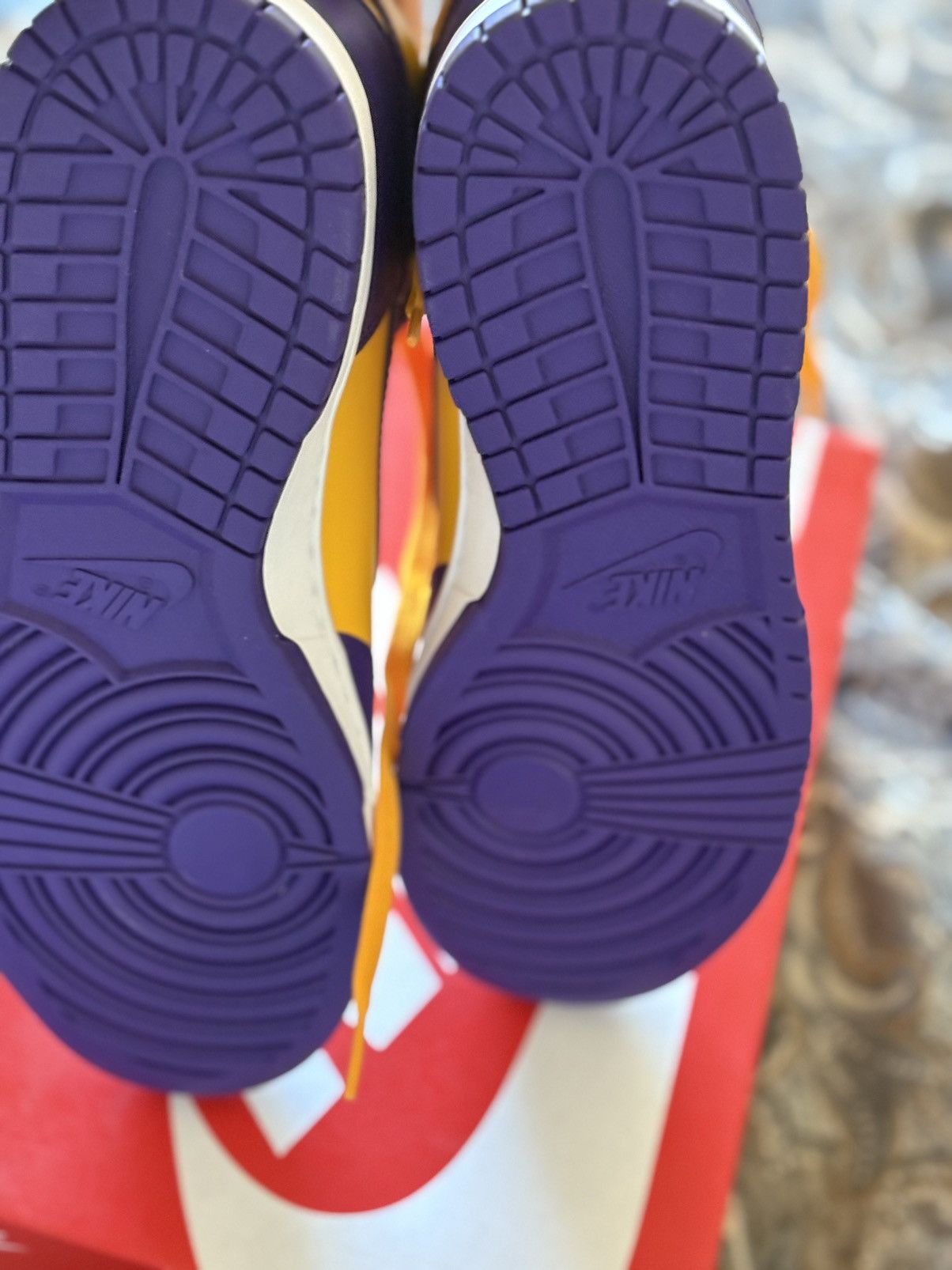 Nike Nike Dunk High Lakers (2022) Size US 11 / EU 44 - 7 Thumbnail