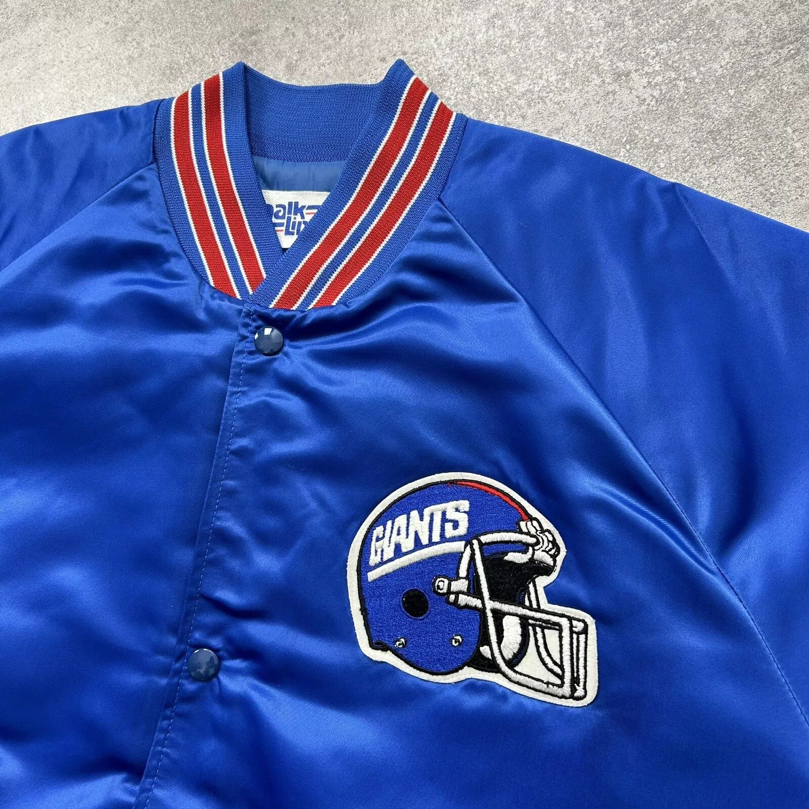 Chalk Line × NFL × Vintage VTG 90s NFL New York GIANTS SPELL OUT SATIN BOMBER JACKET Size US XL / EU 56 / 4 - 4 Thumbnail