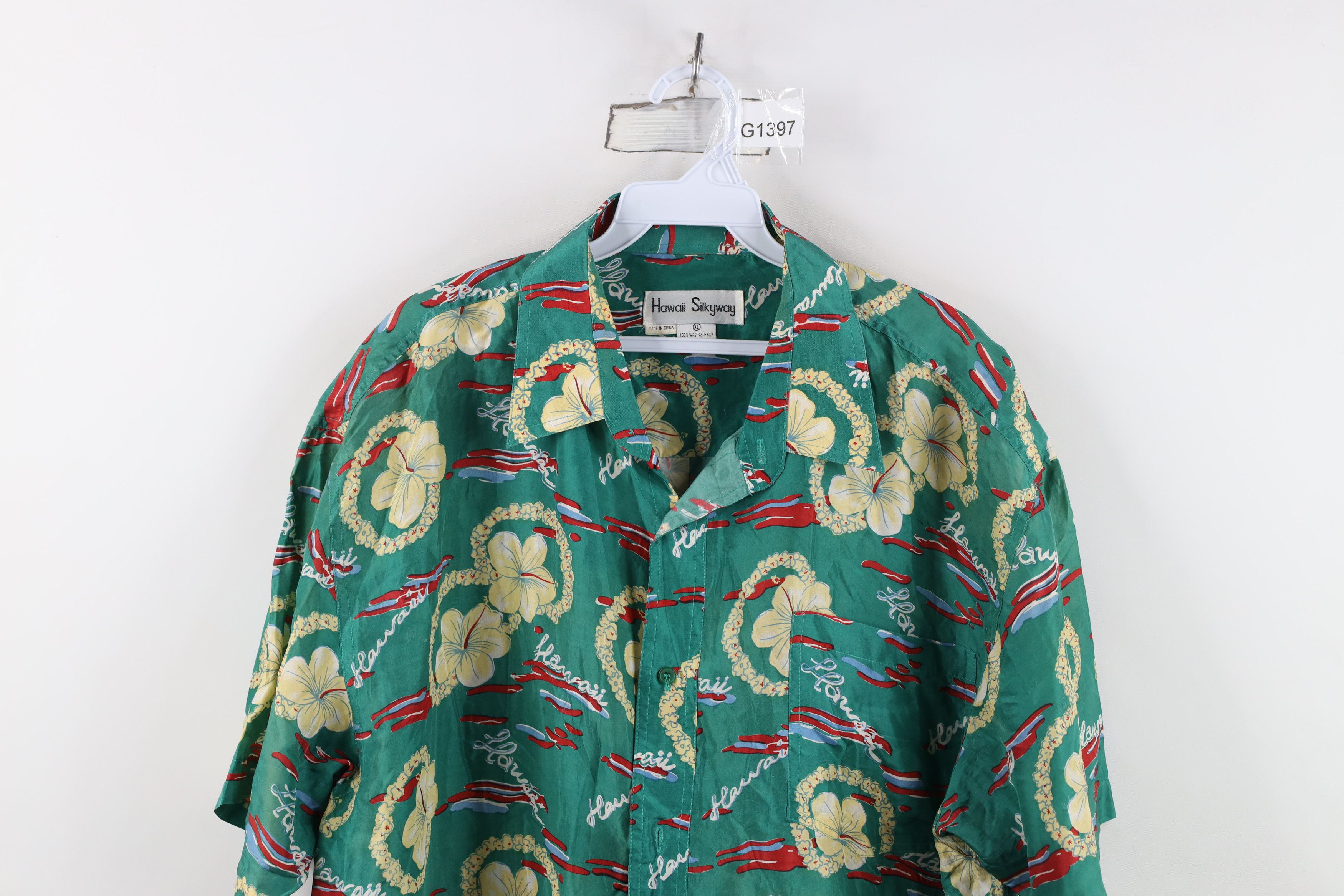Vintage Vintage 90s Streetwear Hawaiian Luau Collared Button Shirt Size US XL / EU 56 / 4 - 2 Thumbnail