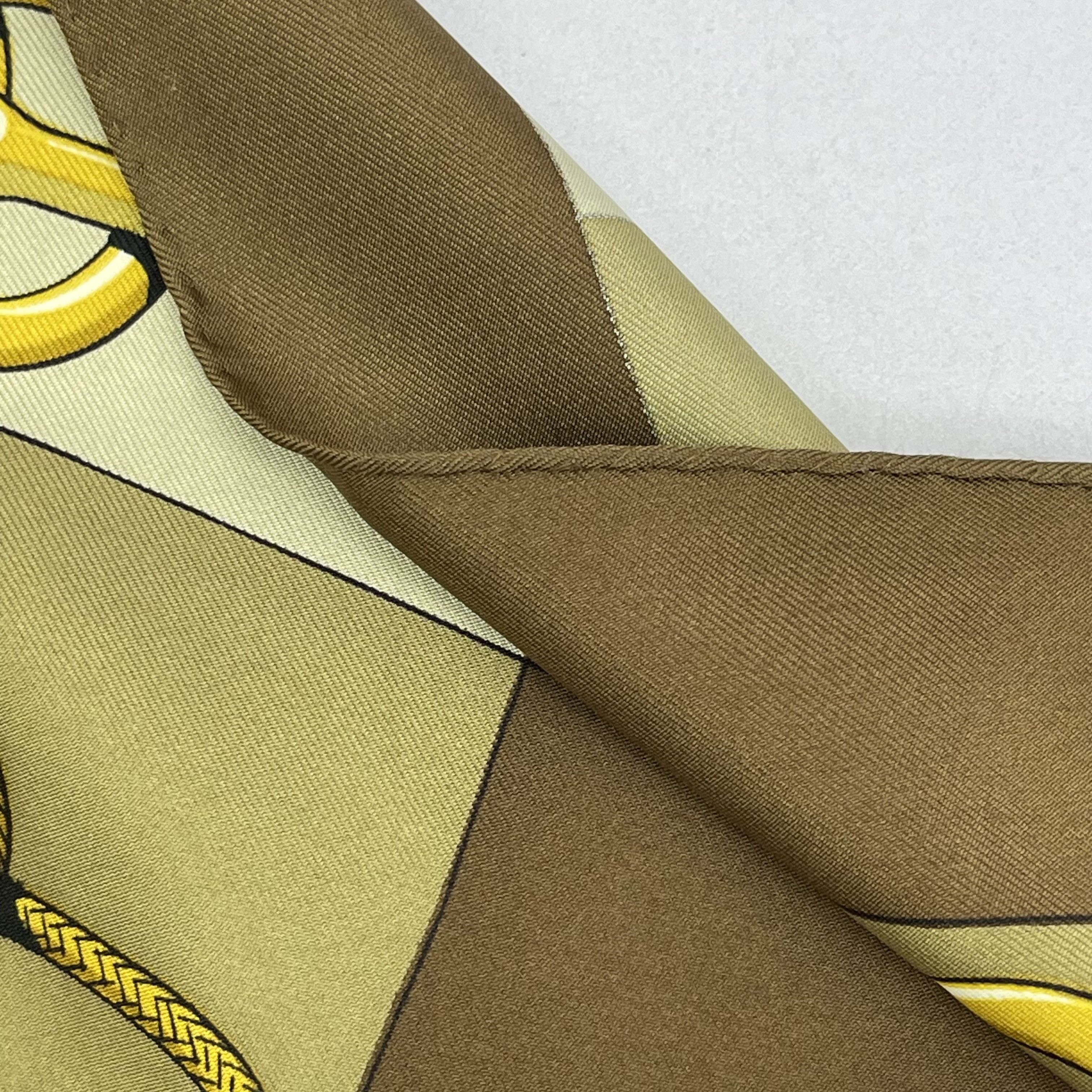 Hermes Vintage Hermès Cliquetis Silk Scarf By Julie Abadie - S7046 Size ONE SIZE - 6 Thumbnail