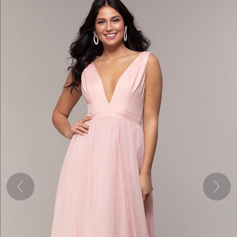 Designer Rose Gold Long Deep-V-Neck Formal Prom Dress Size S / US 4 / IT 40 - 1 Thumbnail