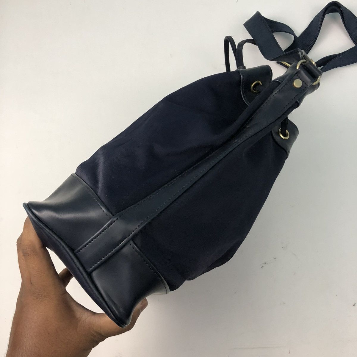 Valentino ‼️YES‼️VALENTINO GARAVANI SPORT DRAWSTRING BUCKET SHOULDER BAG Size ONE SIZE - 4 Thumbnail