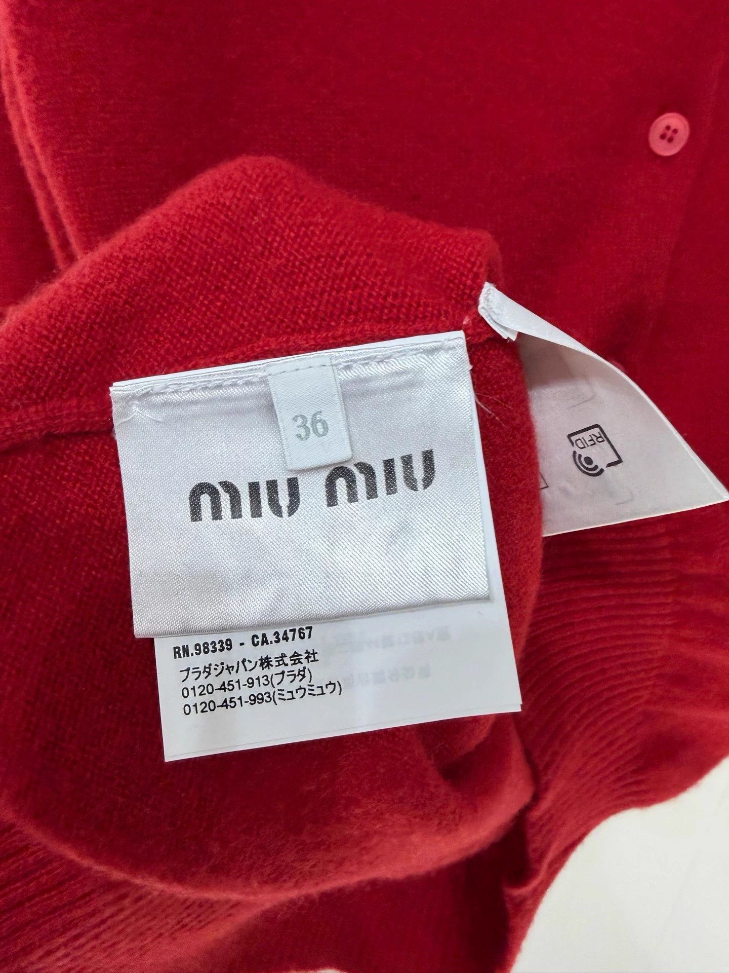 Miu Miu MIU MIU Red Letter Cashmere Cardigan - New w/ Tags - Size 36 Size XS / US 0-2 / IT 36-38 - 4 Thumbnail