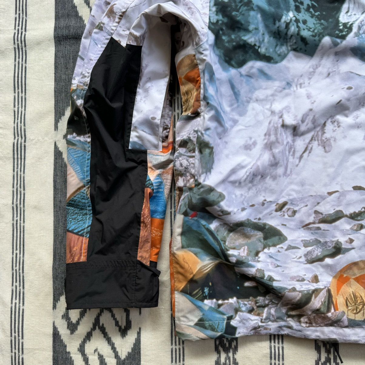 The North Face TNF x Invincible Expedition Mountain Jacket Size US XL / EU 56 / 4 - 18 Thumbnail