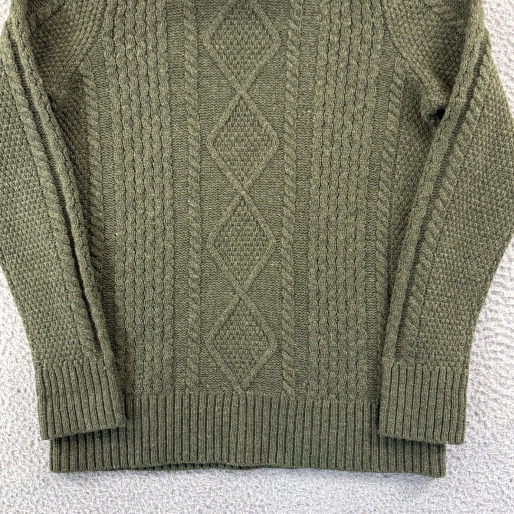 Vintage VINTAGE? No. LL Bean Sweater Women’s Small Green Merino Wool Blend Cable Knit Turtleneck Boho Size S / US 4 / IT 40 - 5 Thumbnail