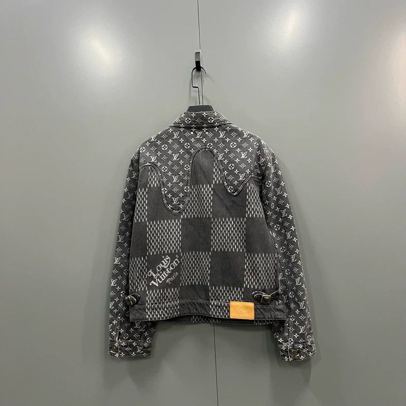 Louis Vuitton Louis Vuitton Old print patchwork denim jacket 2501-Nextarr Size US L / EU 52-54 / 3 - 2 Thumbnail