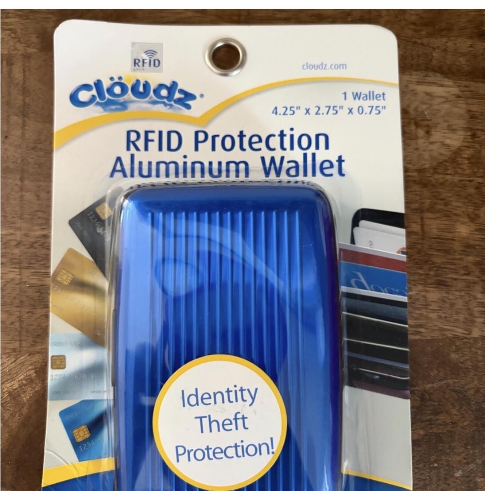 Cloud Kicker New CLOUDZ Blue RFID Protection Aluminum Wallet Size ONE SIZE - 3 Thumbnail