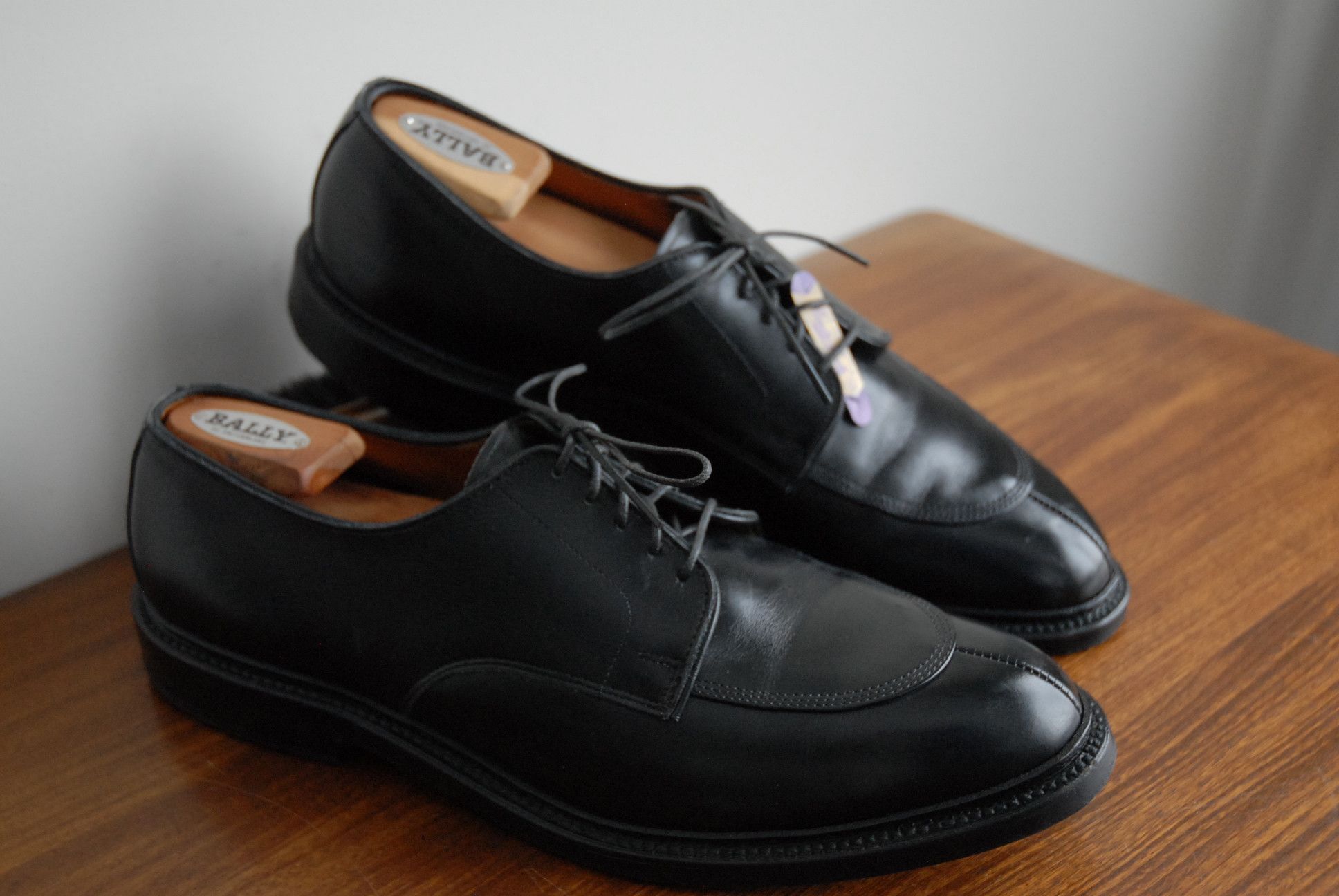 Allen Edmonds Walton cap toe Norwegian split toe derby, GYW Size US 11 / EU 44 - 2 Thumbnail