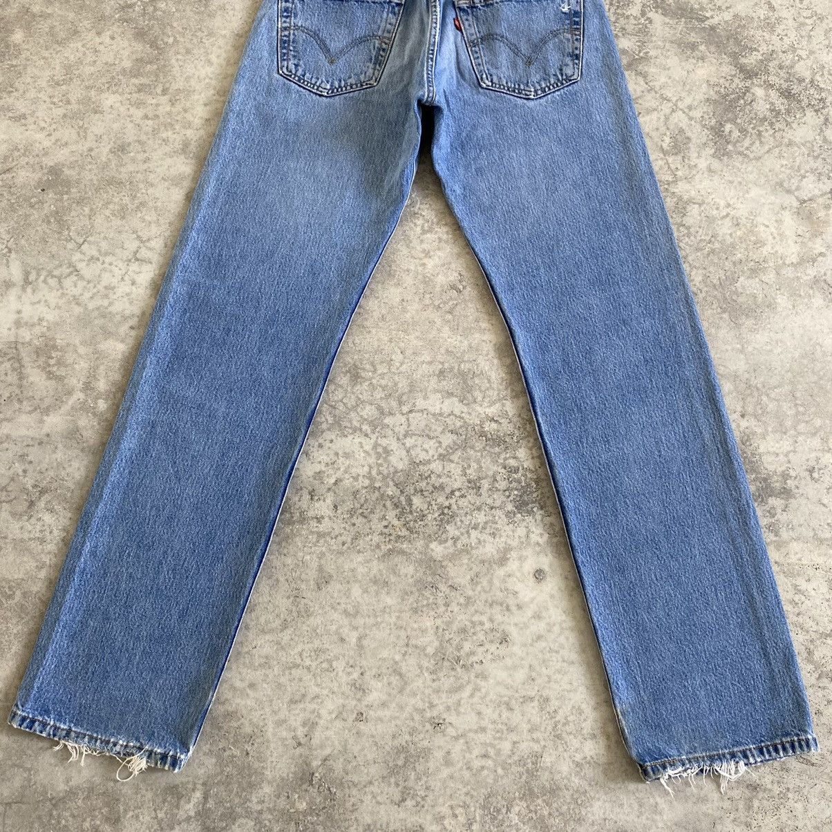 Levi's Vintage Levis 501 Stonewashed Powder Blue Denim Jeans Size US 30 / EU 46 - 14 Thumbnail