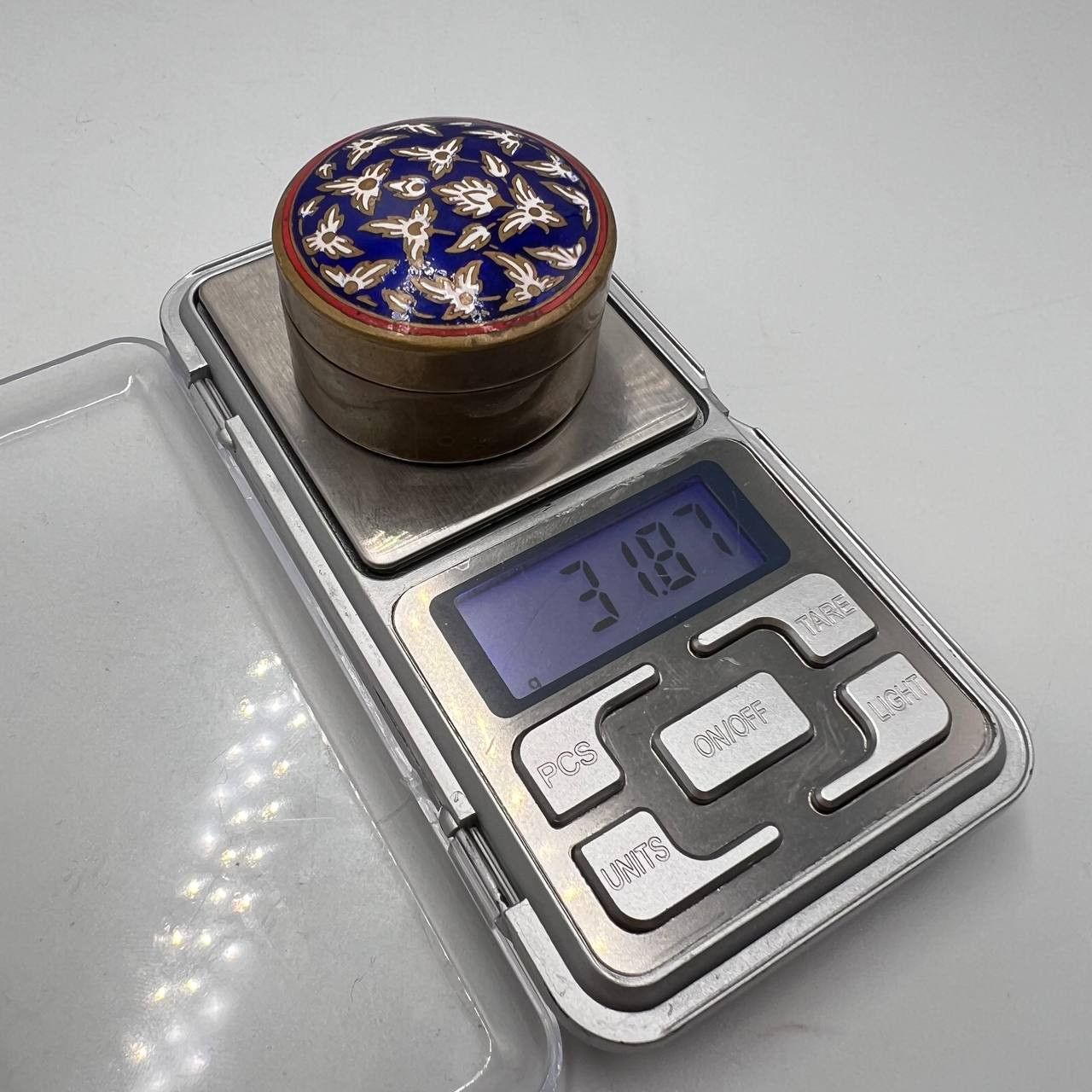 Vintage Vintage Hot Enamel Jewelry Trinket Pillbox Ornate Brass Box Size ONE SIZE - 7 Thumbnail