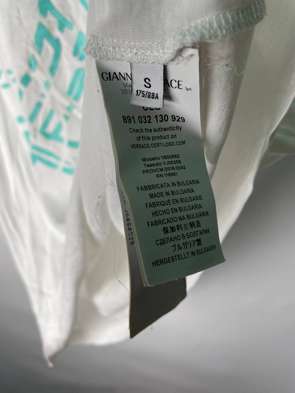 Versace × Vintage Vintage Y2K Versace Collection Medusa Logo T-shirt mens S Size US S / EU 44-46 / 1 - 6 Thumbnail