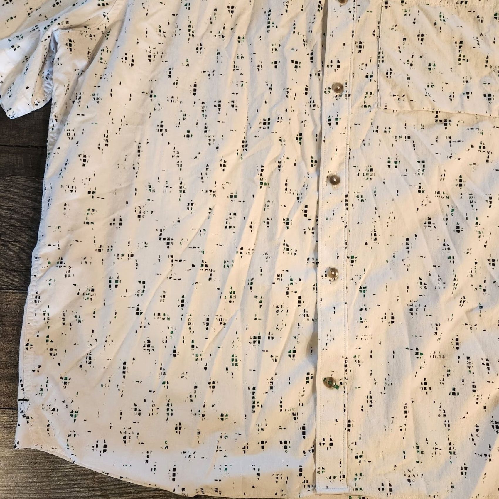 Vintage REI Co-op Shirt Mens 2XL Geometric Short Sleeve Button Up Camp Outdoors Casual White Nylon Spandex Lightweight Pockets Summer Men Size US XXL / EU 58 / 5 - 4 Thumbnail