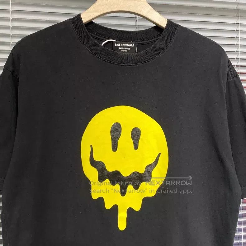 Balenciaga Balenciaga Short-sleeve T-shirt with dissolving smile and Size US L / EU 52-54 / 3 - 3 Thumbnail