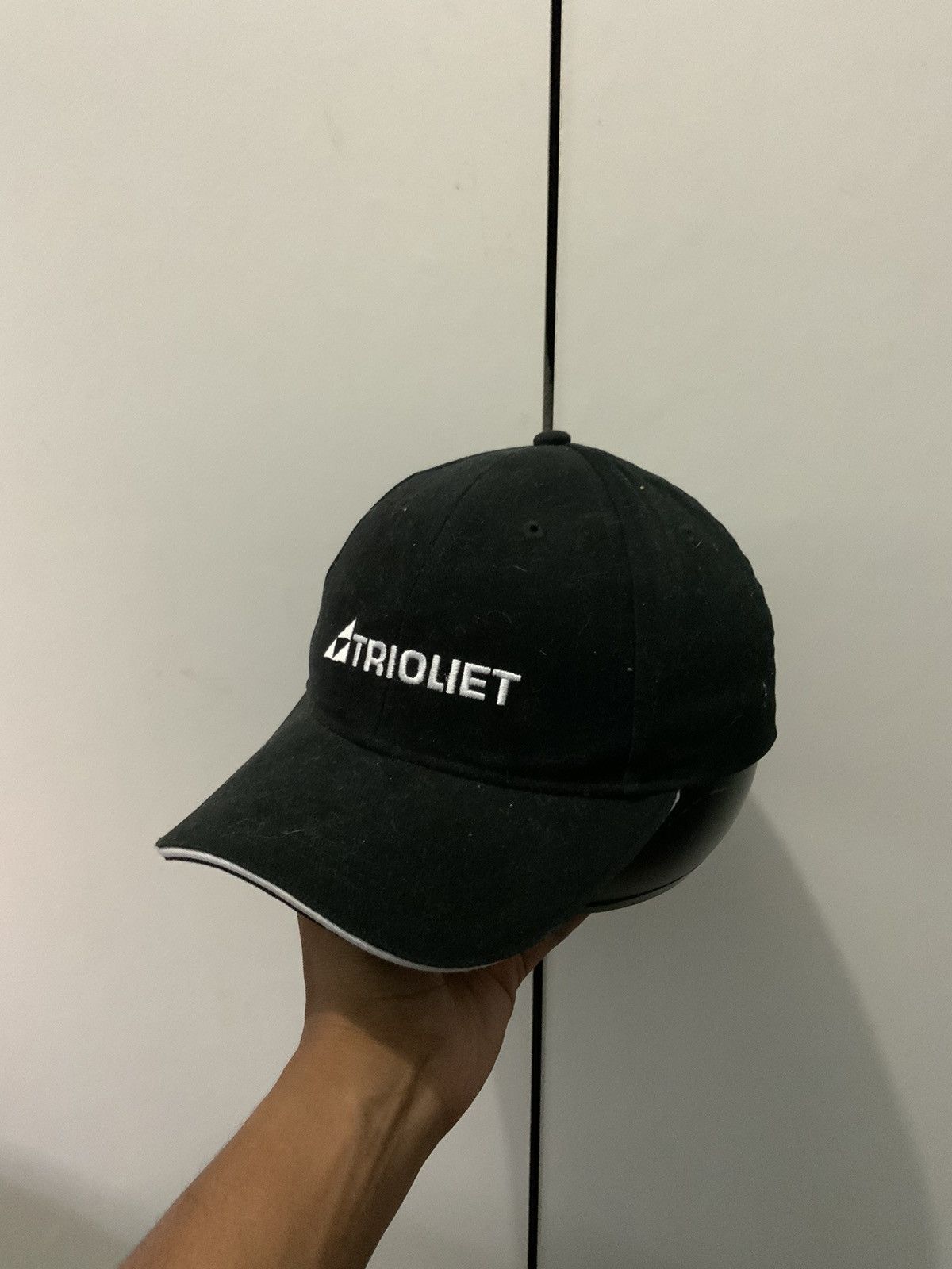 Japanese Brand Trioliet Spellout Black Hat Size ONE SIZE - 2 Thumbnail