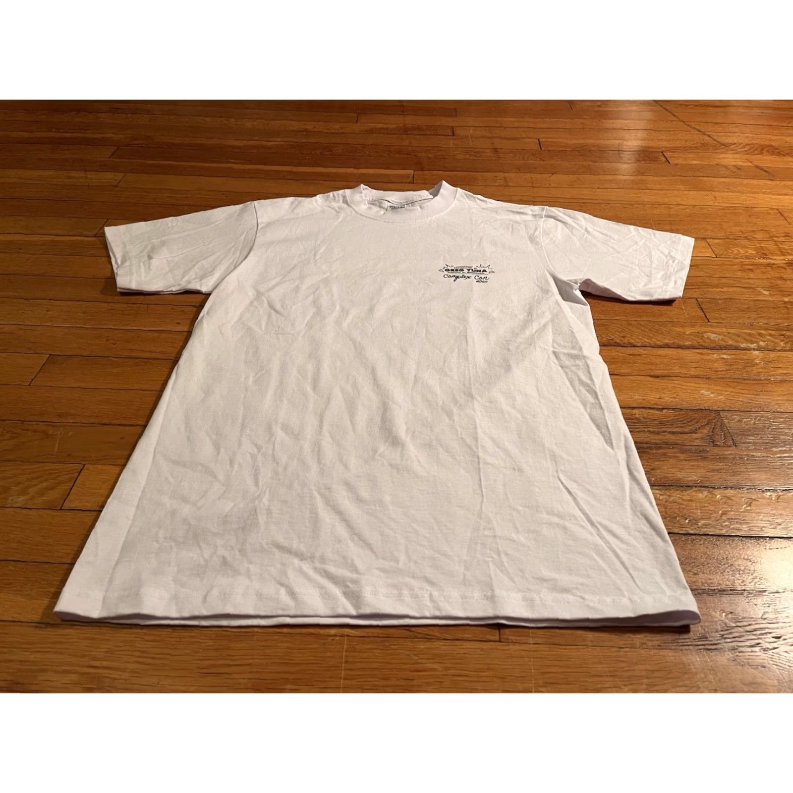 Vintage Complex Con 2024 Las Vegas Greg Yuna Shirt Men’s Large White DEADSTOCK Shirt Mens Large White City Hip Hop Graphic Print 90s? Wait indecipherable Size US L / EU 52-54 / 3 - 3 Thumbnail