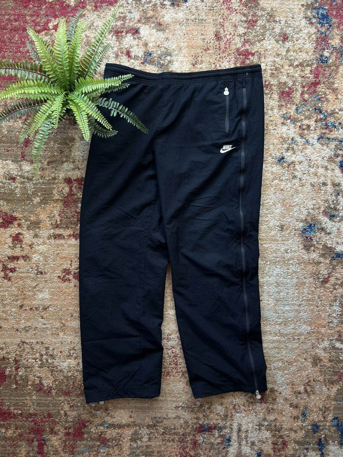 Nike × Vintage 🎱90’s NIKE RETRO SWOOSH LOGO BAGGY TRACK Y2K PARACHUTE PANTS Size US 34 / EU 50 - 1 Thumbnail